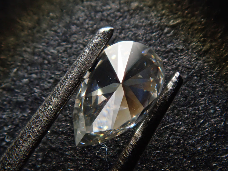 【31500843掲載】グレーダイヤモンド 0.200ctルース(LIGHT YELLOWISH GRAY, SI1)
