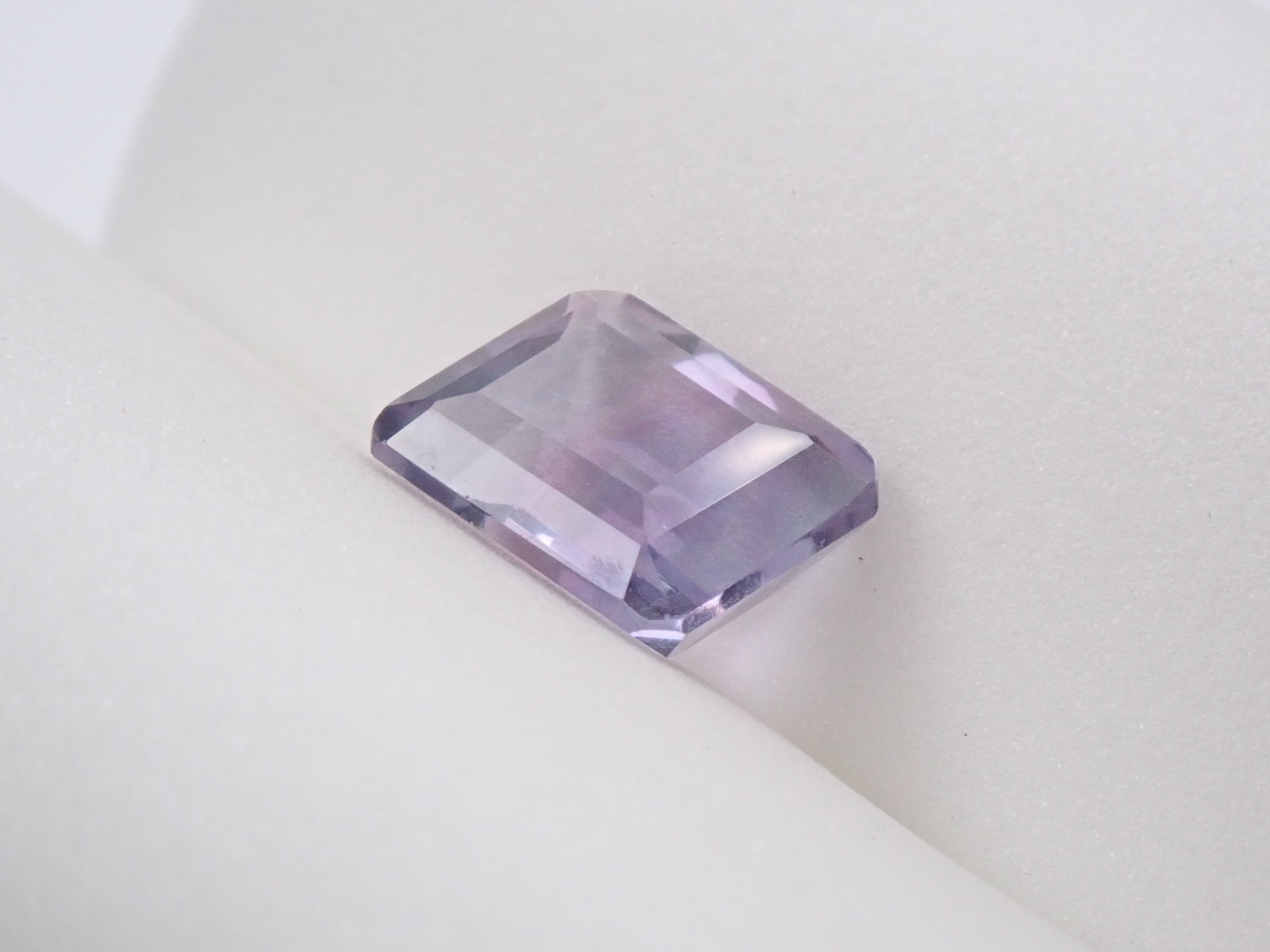 Bicolor fluorite 3.830ct loose