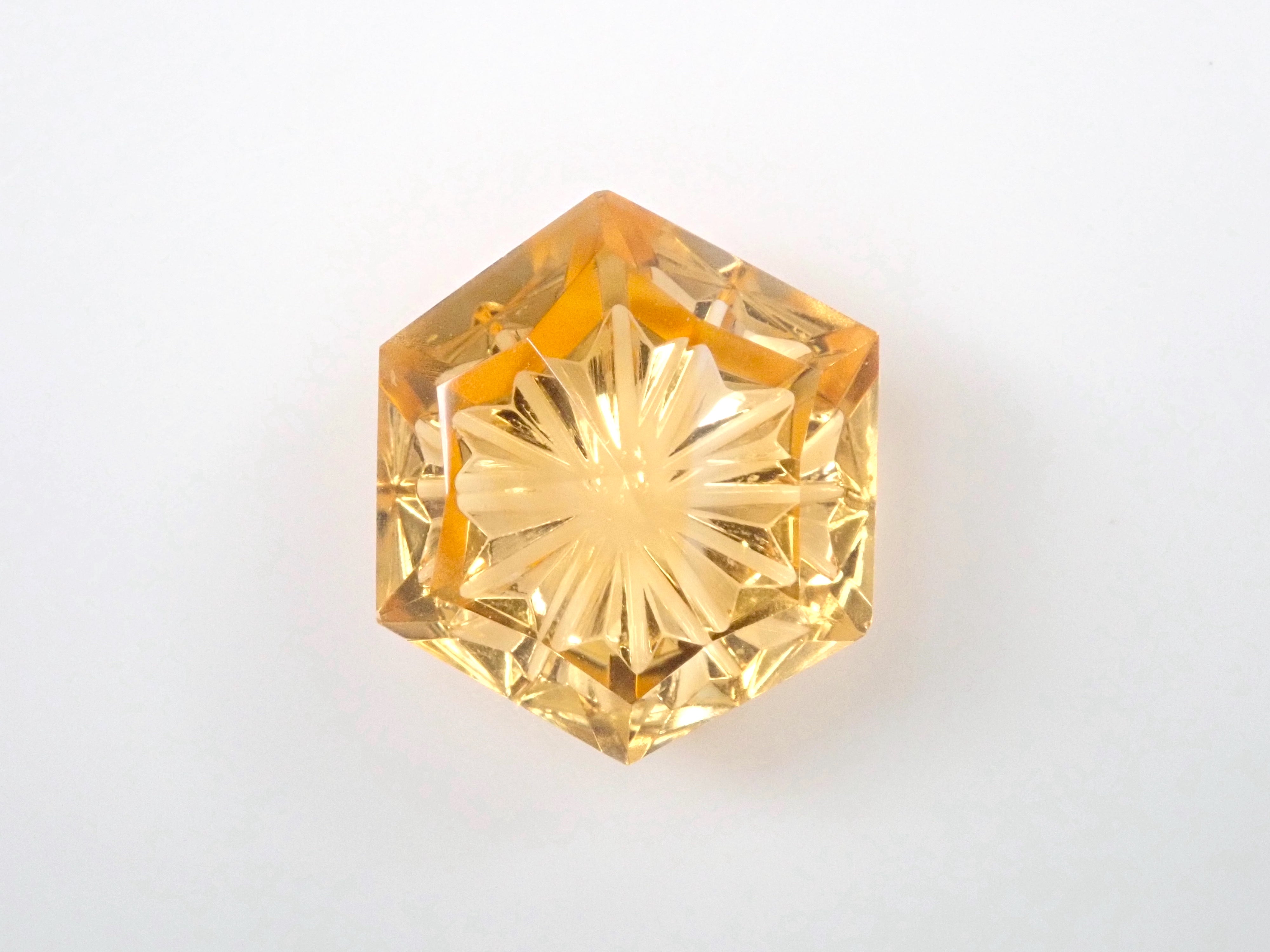 [Koshu precious stone Kiriko plusthree] Light citrine 2.490ct loose with patch