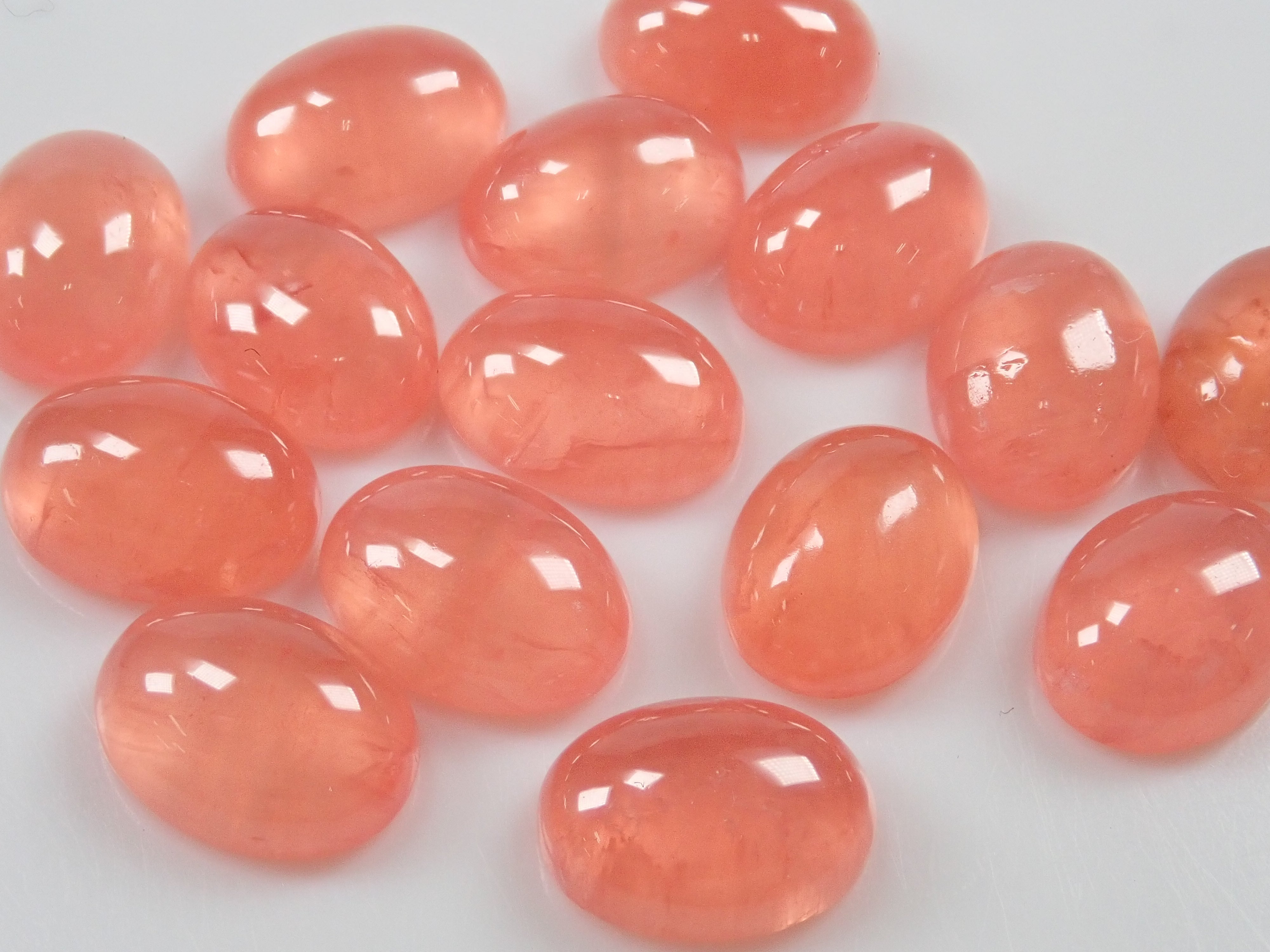 Rhodochrosite from Peru 1 stone (cabochon cut, 8 x 6mm) Loose《Multiple purchase discount available》