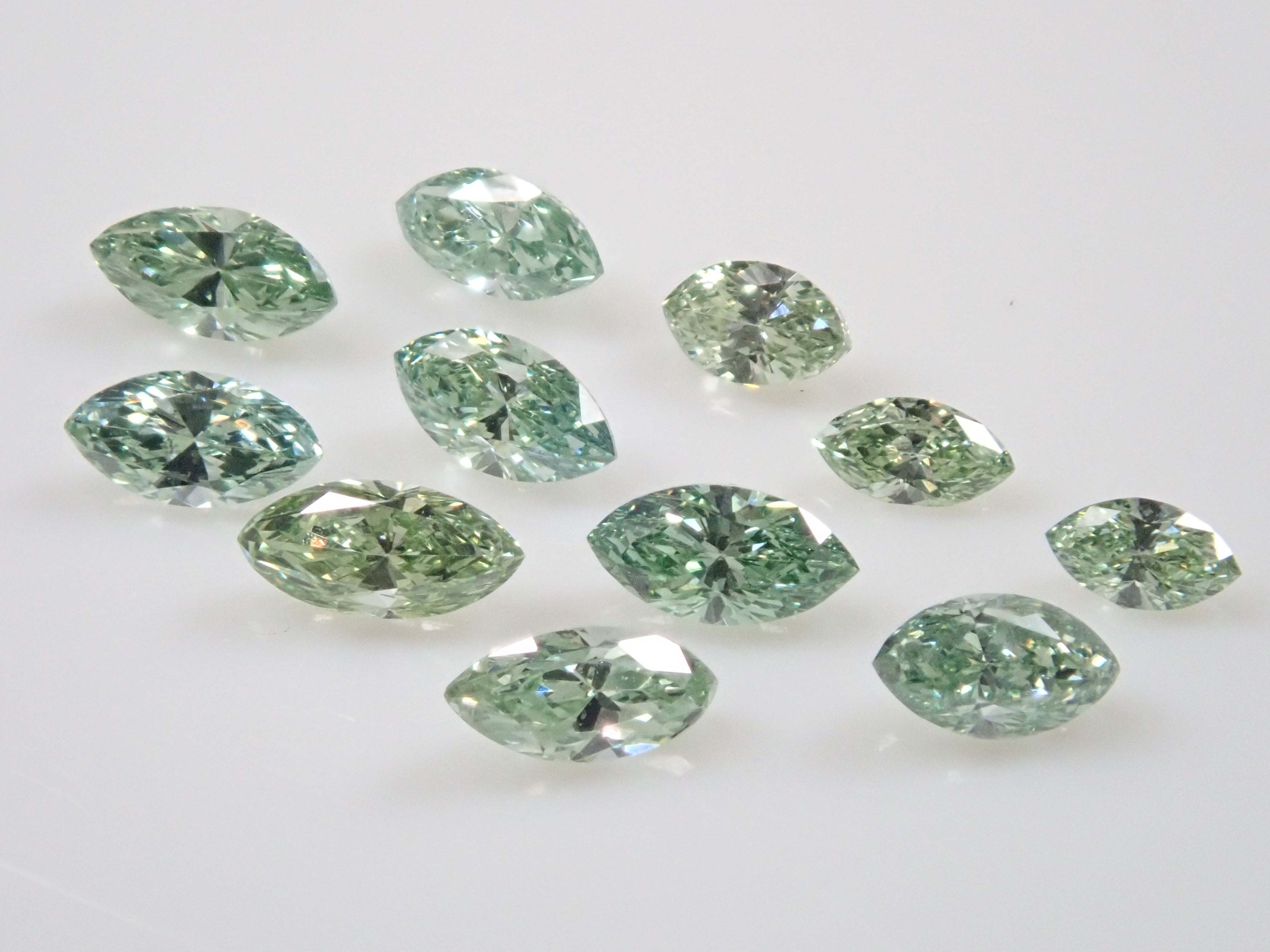 Mint green diamond (treatment, VS to SI class equivalent) 1 stone