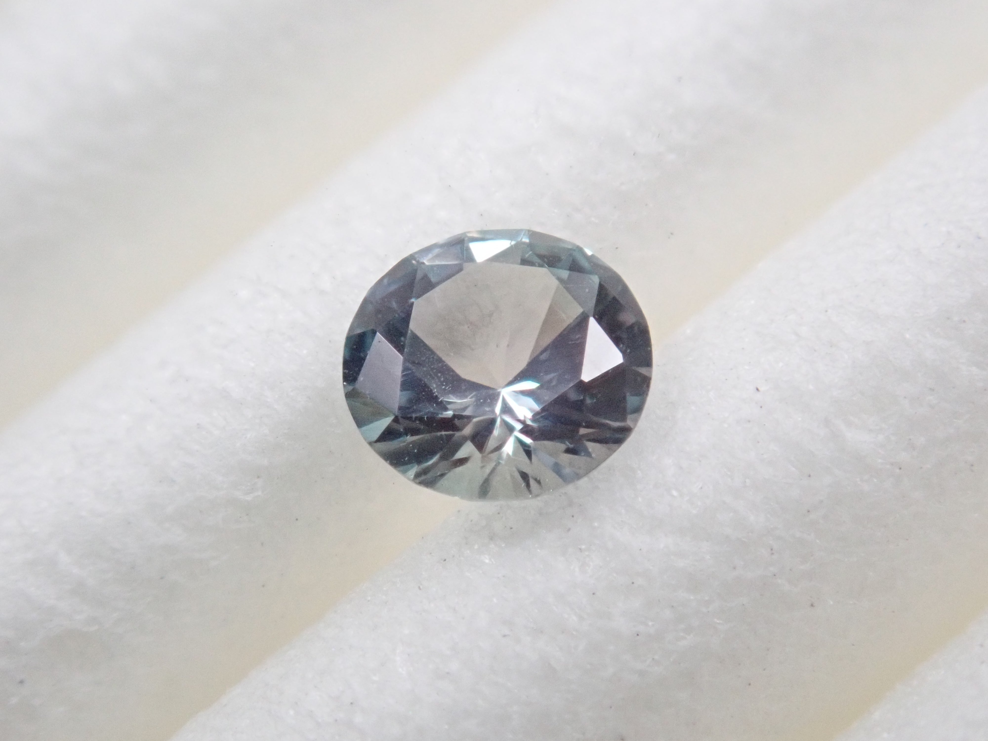 ロシア産アレキサンドライト 3.3mm/0.13ctルース GIA