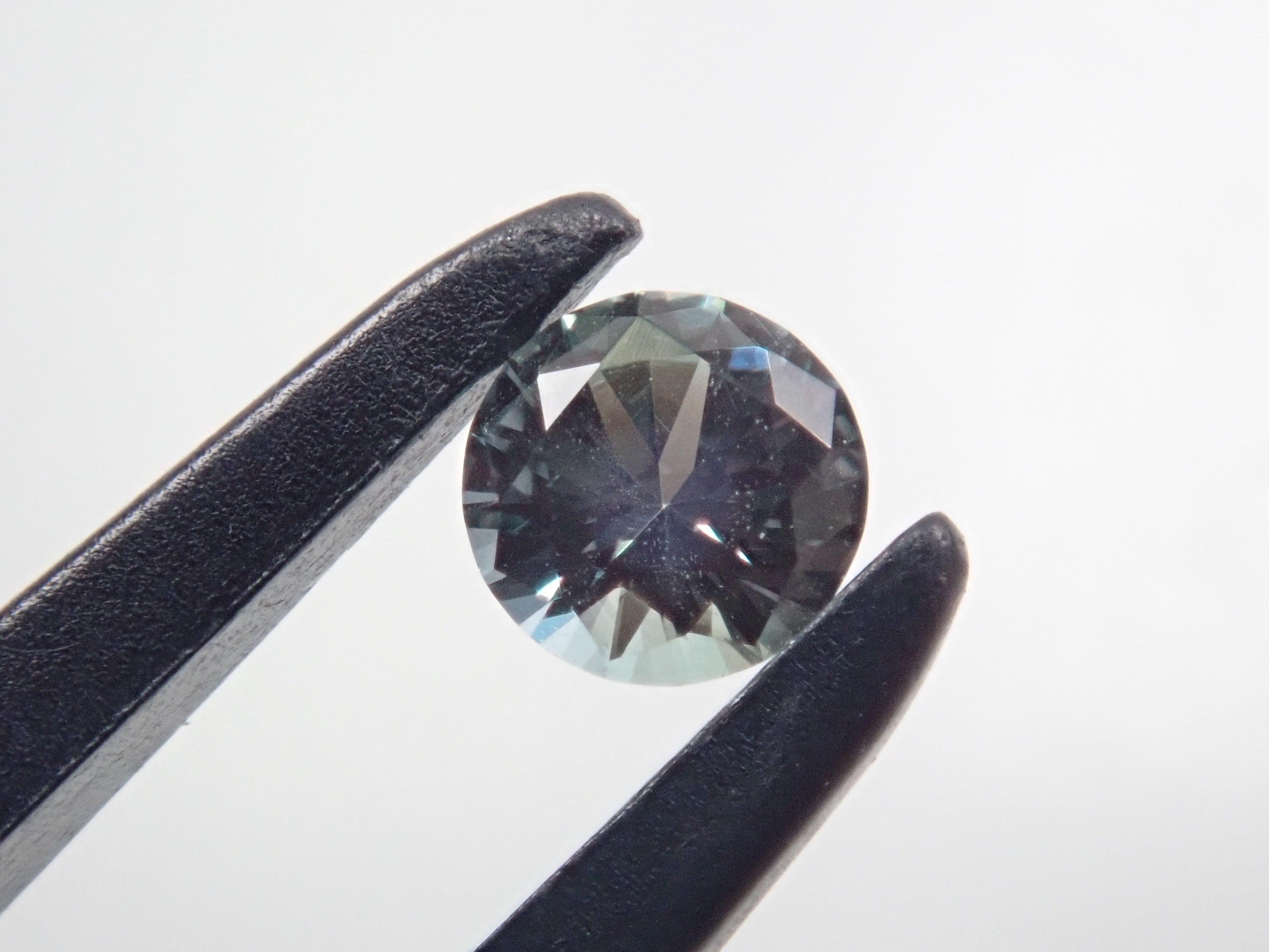 ロシア産アレキサンドライト 3.3mm/0.13ctルース GIA