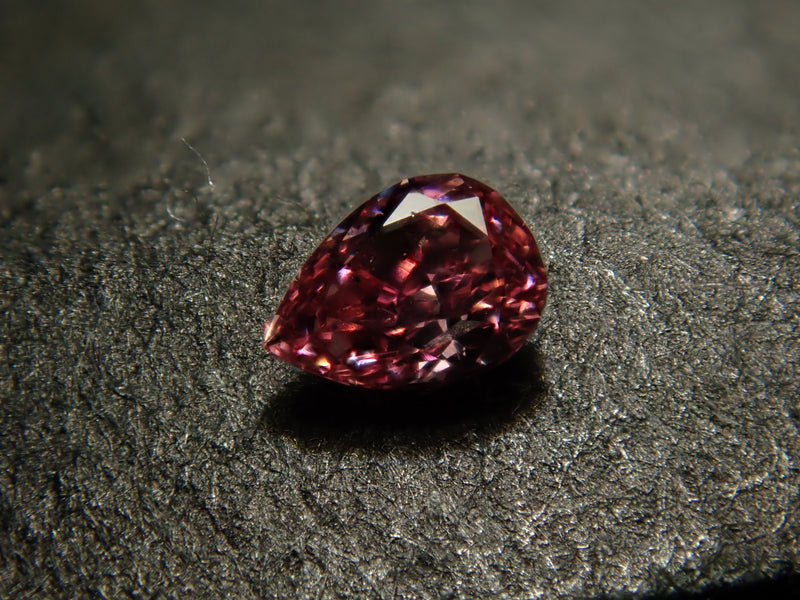 ピンクダイヤFANCY INTENSE PURPLISH PINK VS2 0.045ct - 各種パーツ