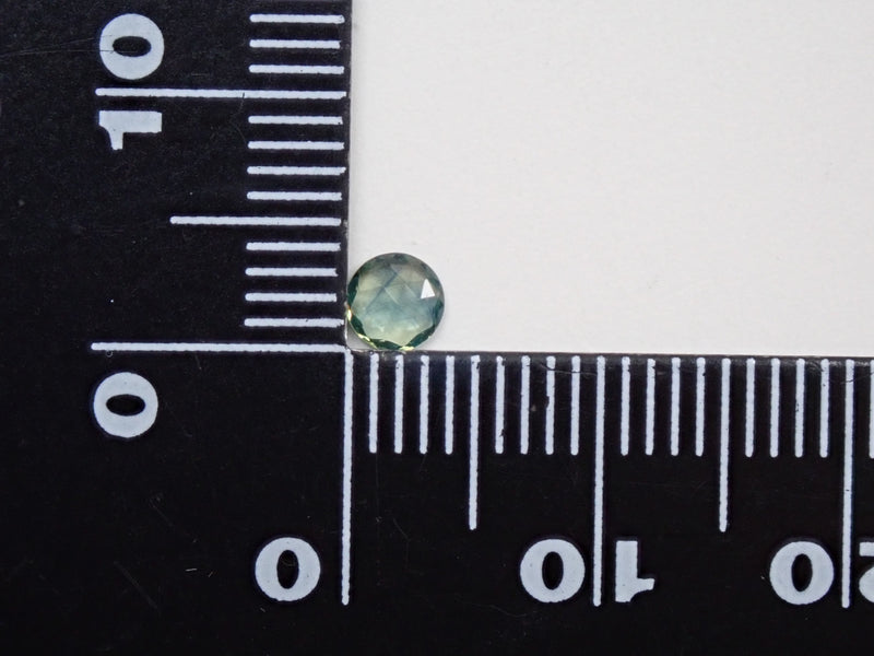Green sapphire 4mm loose (rose cut)
