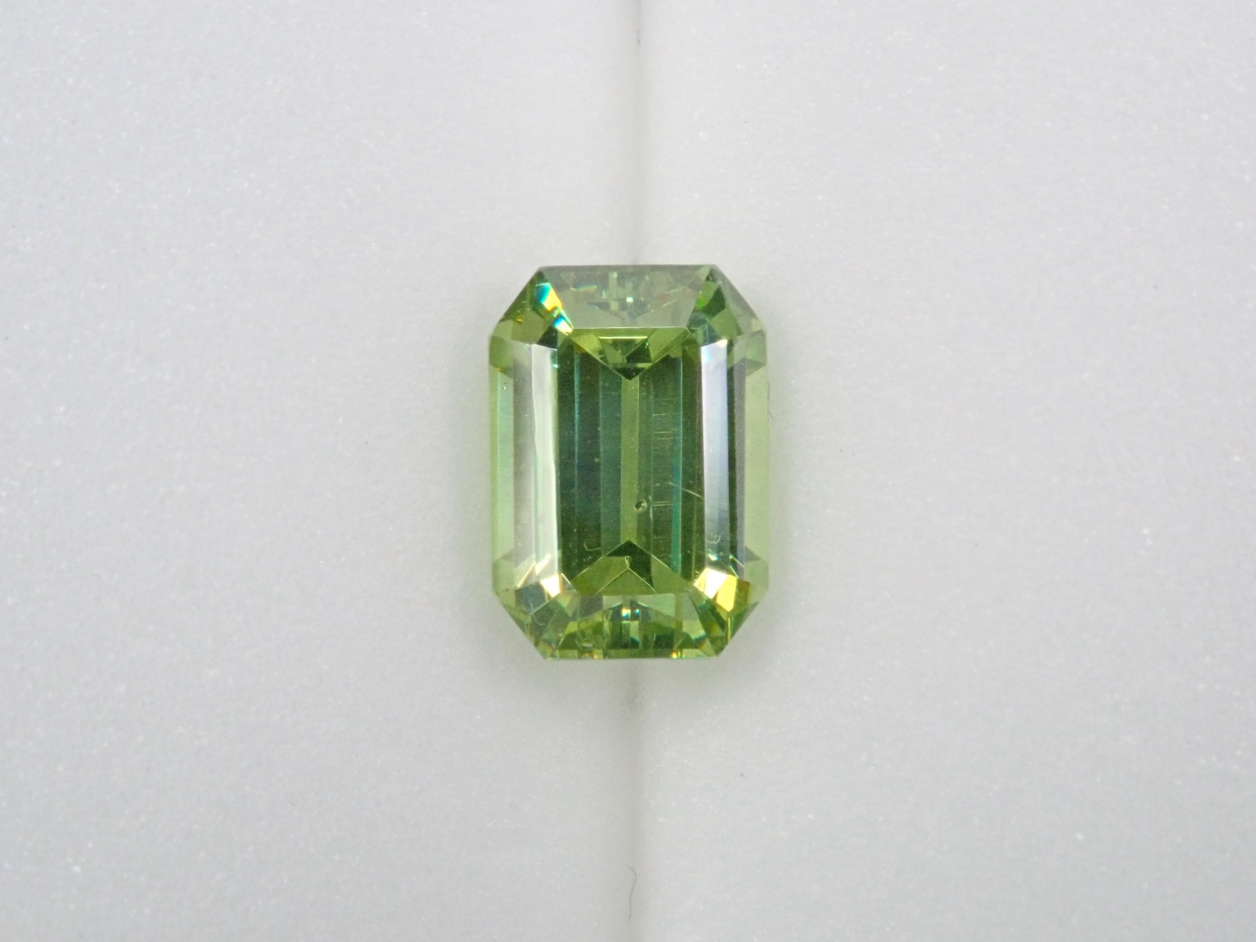 Bulgarian green sphalerite 1.830ct loose Japanese-German edition