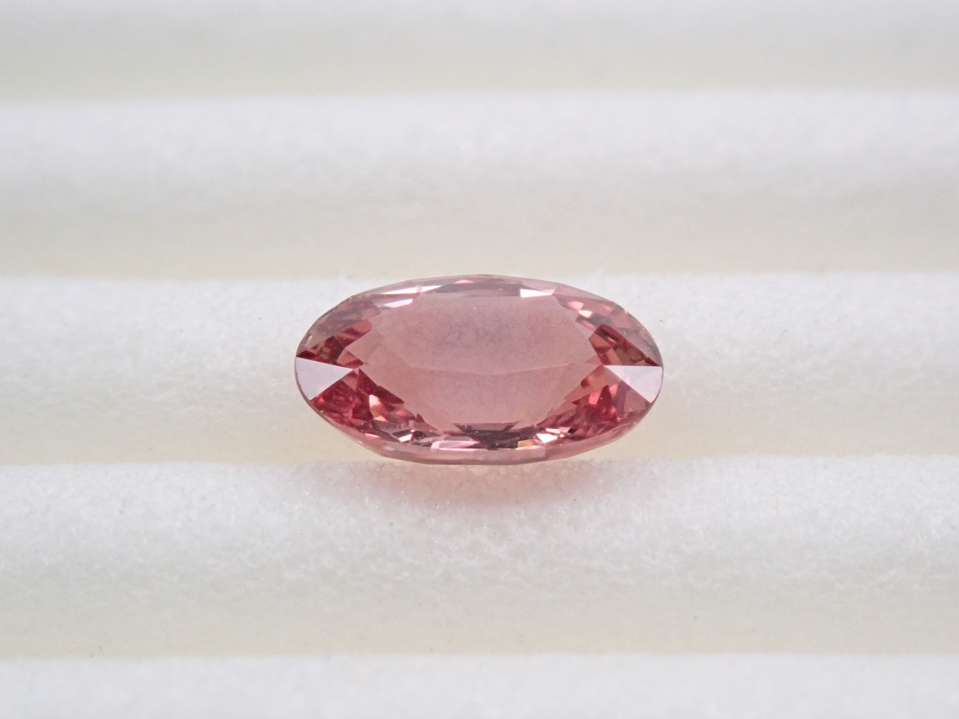 Padparadscha sapphire 0.57ct loose with GIA