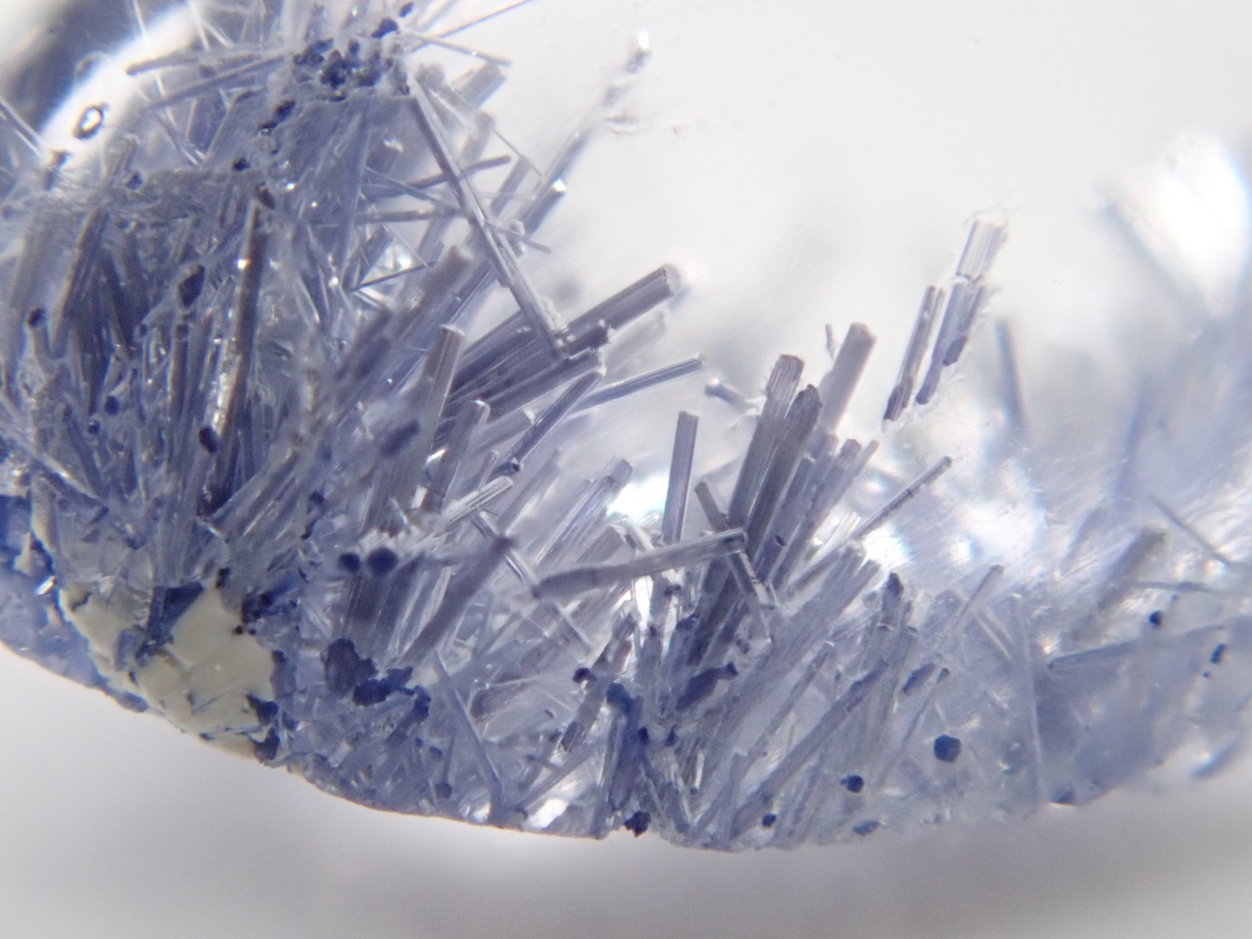 《Yurakucho Marui 20240725》【12539017】Dumortierite in Quartz 2.000ct Loose