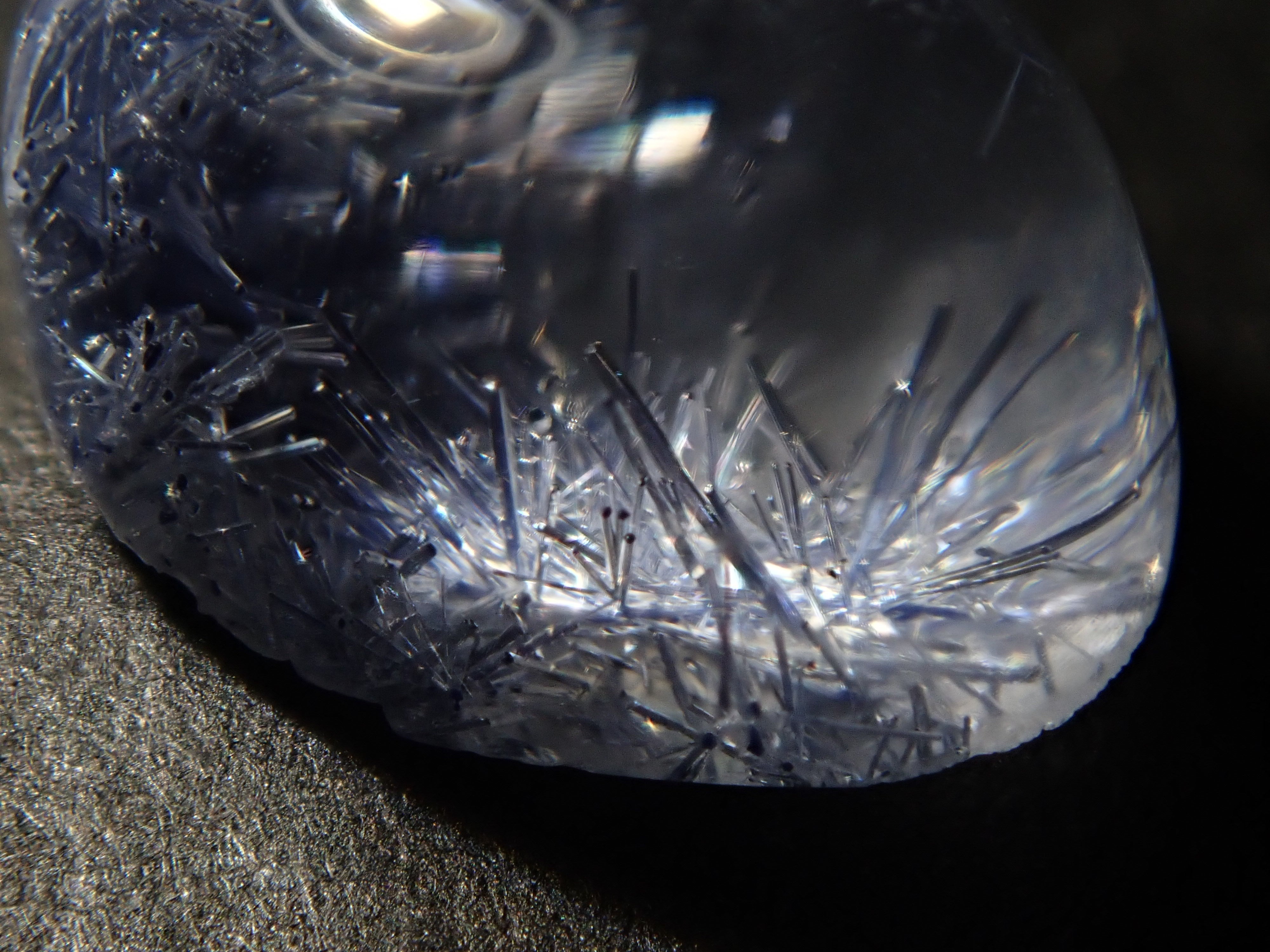 《Yurakucho Marui 20240725》【12539017】Dumortierite in Quartz 2.000ct Loose