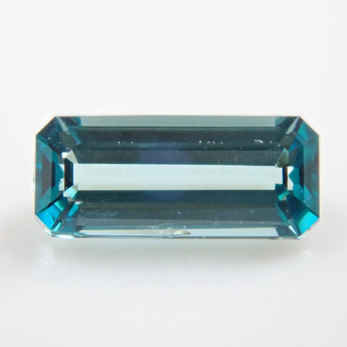 マダガスカル産グランディディエライト 0.156ctルース