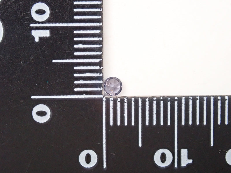 マダガスカル産ベキリーブルーガーネット（カラーチェンジガーネット） 2.5mm/0.107ctルース
