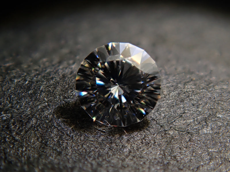 ダイヤモンド 2.6mm/0.070ctルース(E, VS2)
