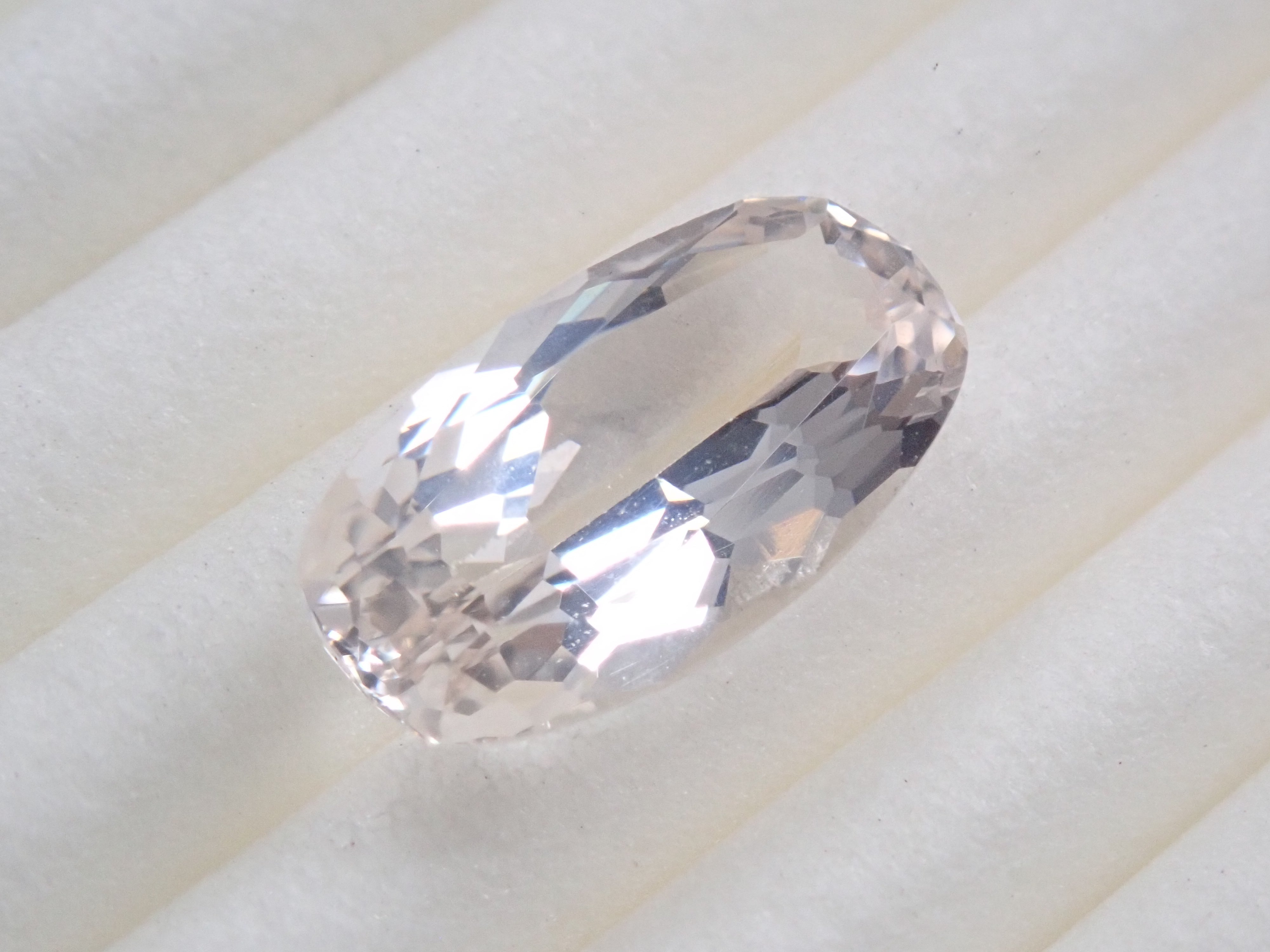 【12539378掲載】スリランカ産エンスタタイト 1.877ctルース