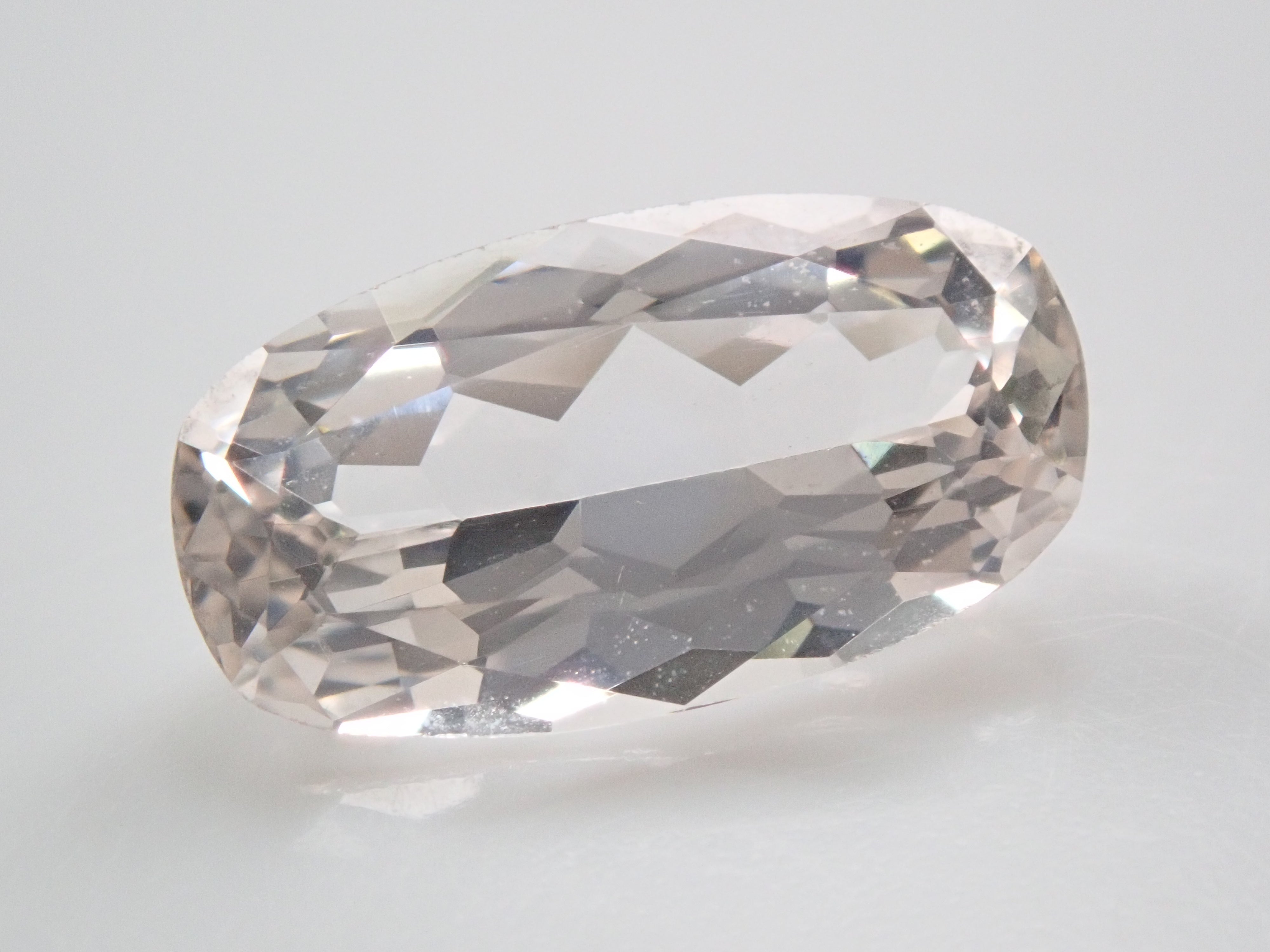 【12539378掲載】スリランカ産エンスタタイト 1.877ctルース