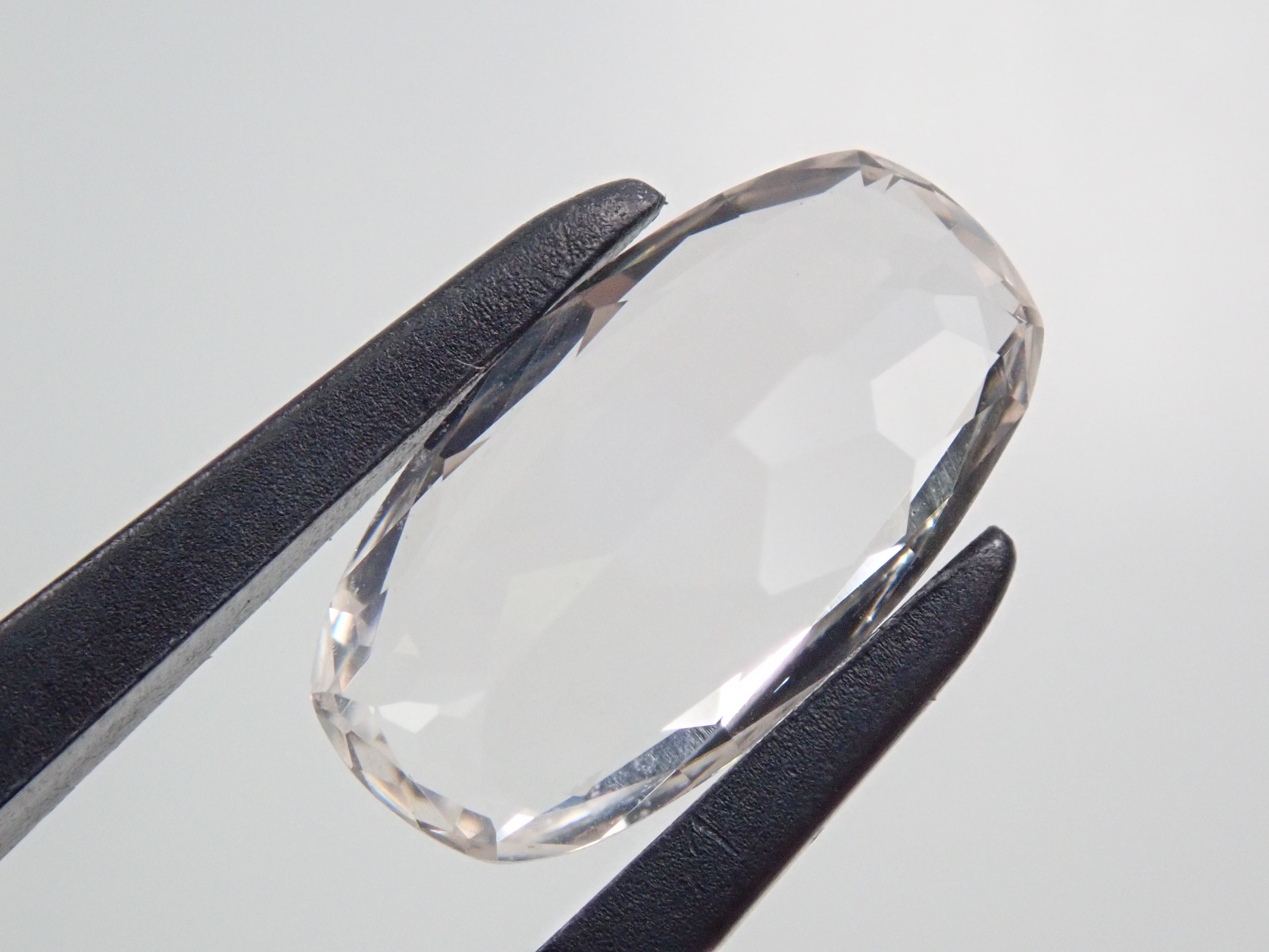 【12539378掲載】スリランカ産エンスタタイト 1.877ctルース