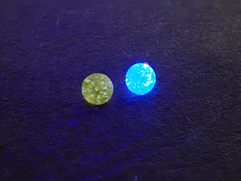ダイヤモンド 1.5mm/0.030ctルース（蛍光）