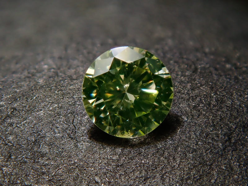 グリーンイエローダイヤモンド 2.9mm/0.097ctルース(LIGHT GREEN YELLOW, SI-2)