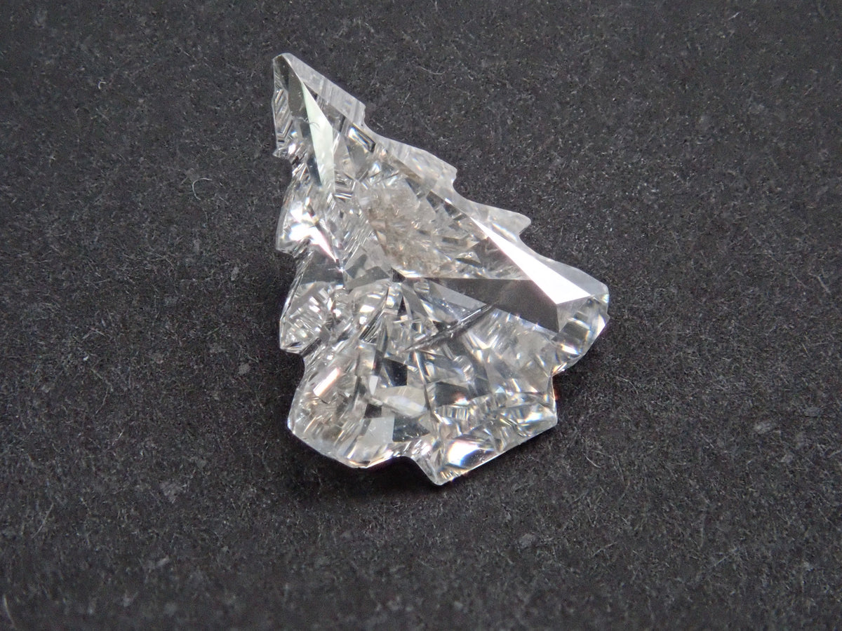ダイヤモンド！アルファベットC/Uの形！ Iカラー SI1/0.286ct/RT0486 