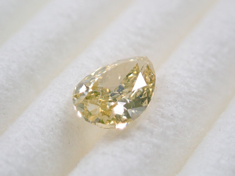 イエローダイヤモンド 0.369ctルース(FANCY YELLOW, SI1) – カラッツSTORE