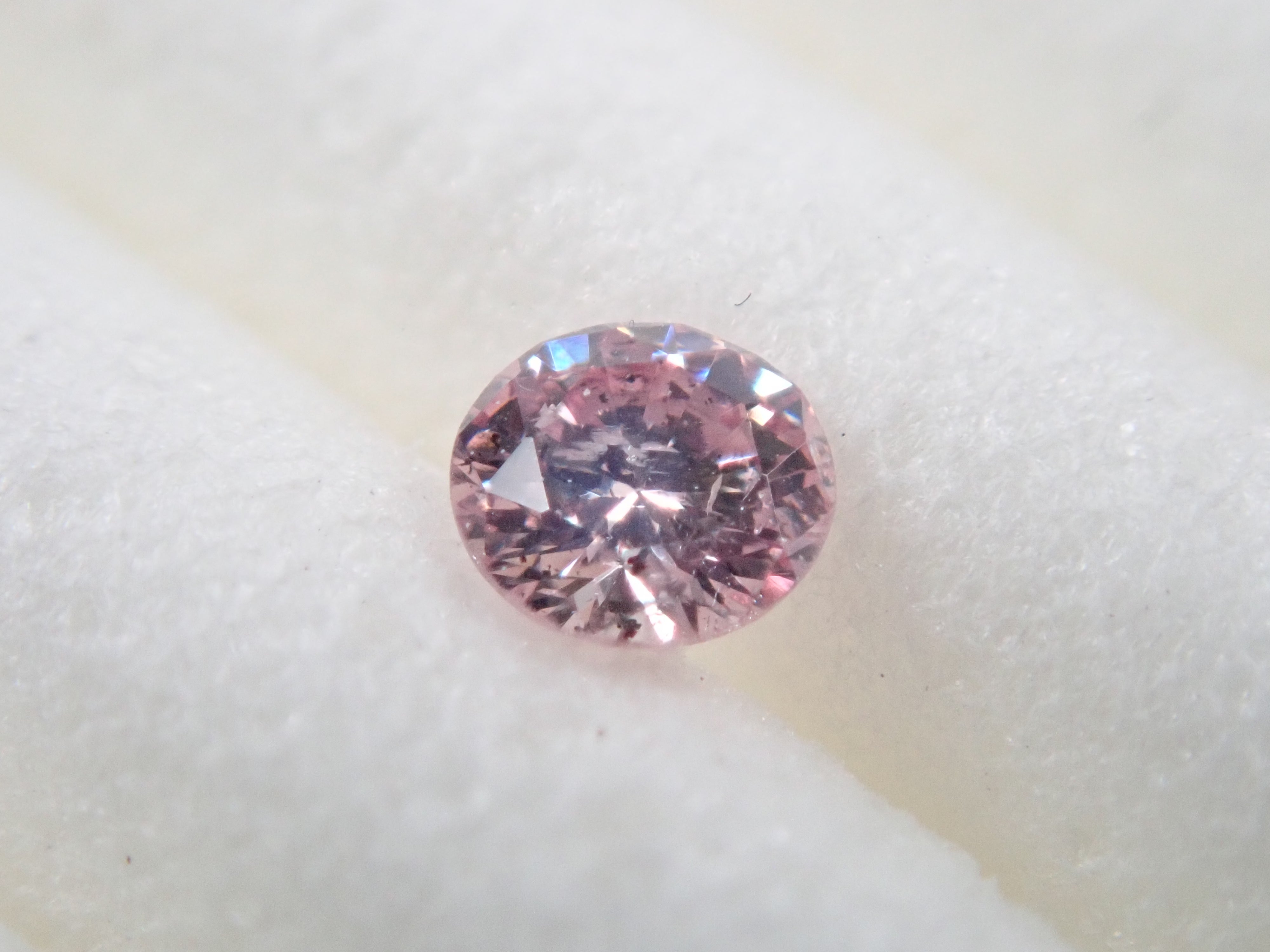 【32501429掲載】ピンクダイヤモンド 0.054ctルース(FANCY LIGHT PURPLISH PINK, I-1)