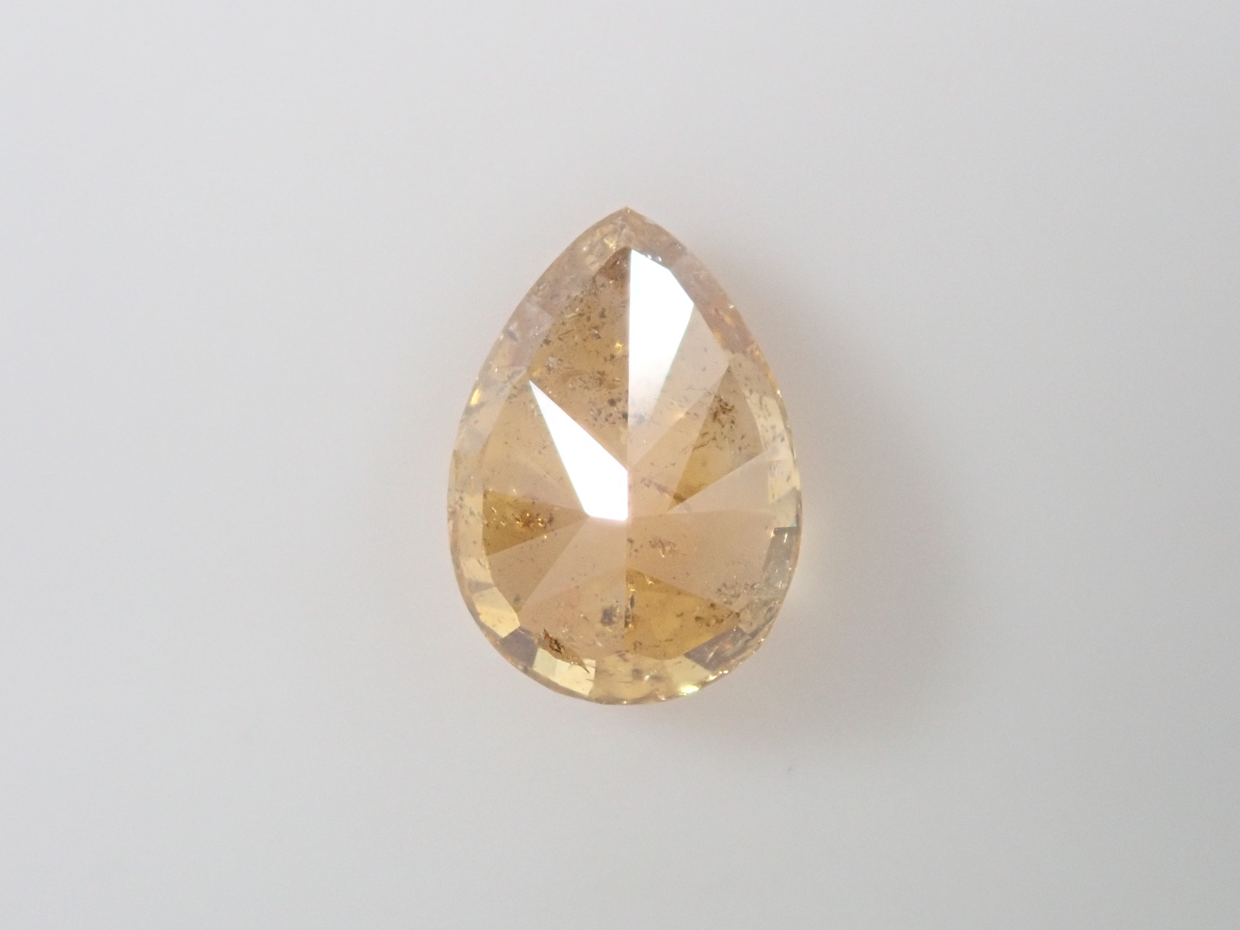 イエローダイヤモンド 0.706ctルース(FANCY DEEP ORANGY YELLOW, I-1)
