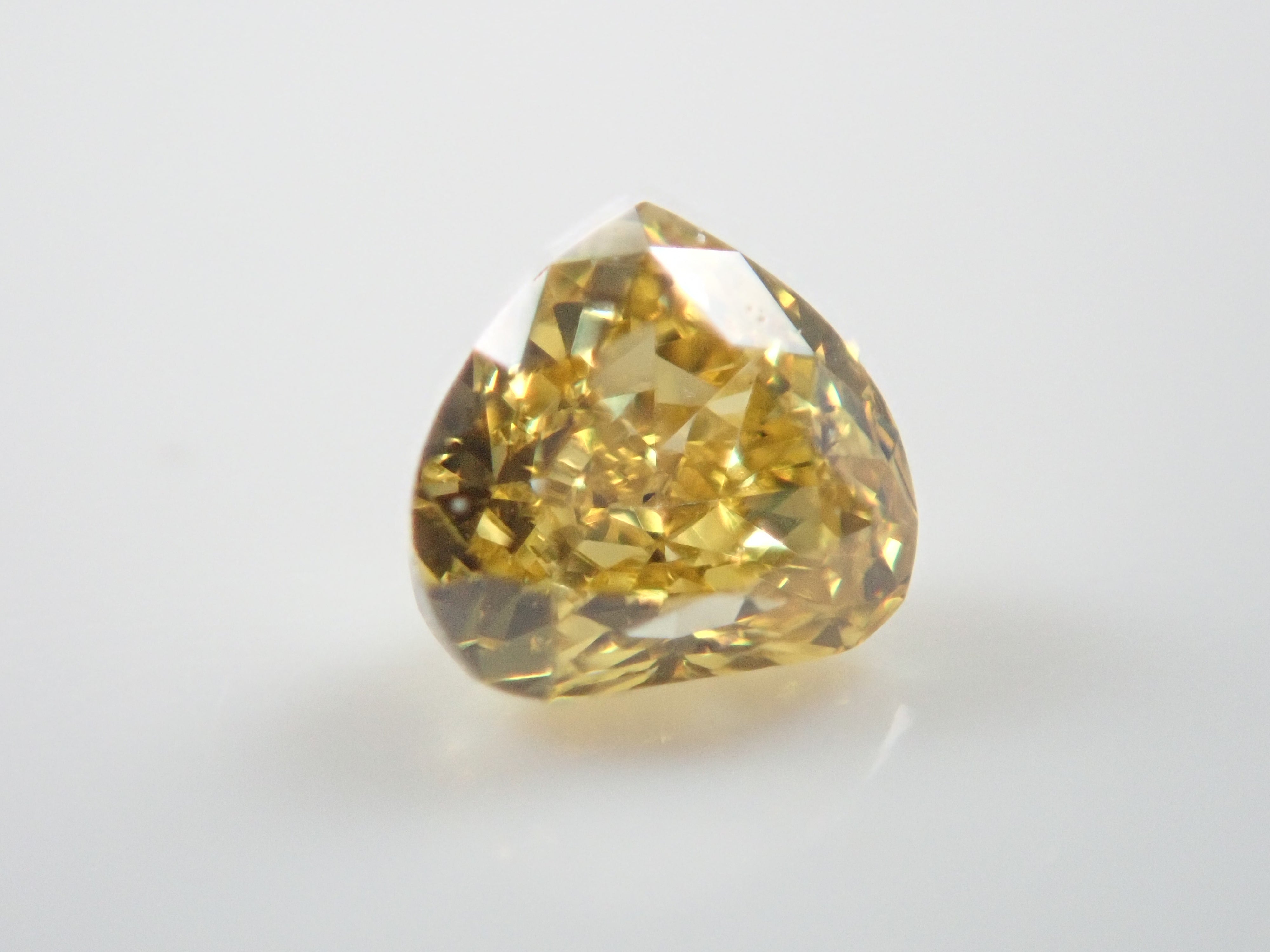 イエローダイヤモンド 0.121ctルース(FANCY INTENSE YELLOW, VS-1)