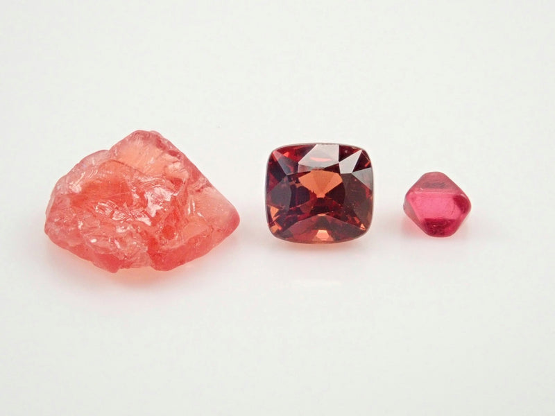 Spinel 1.680ct rough stone/loose set
