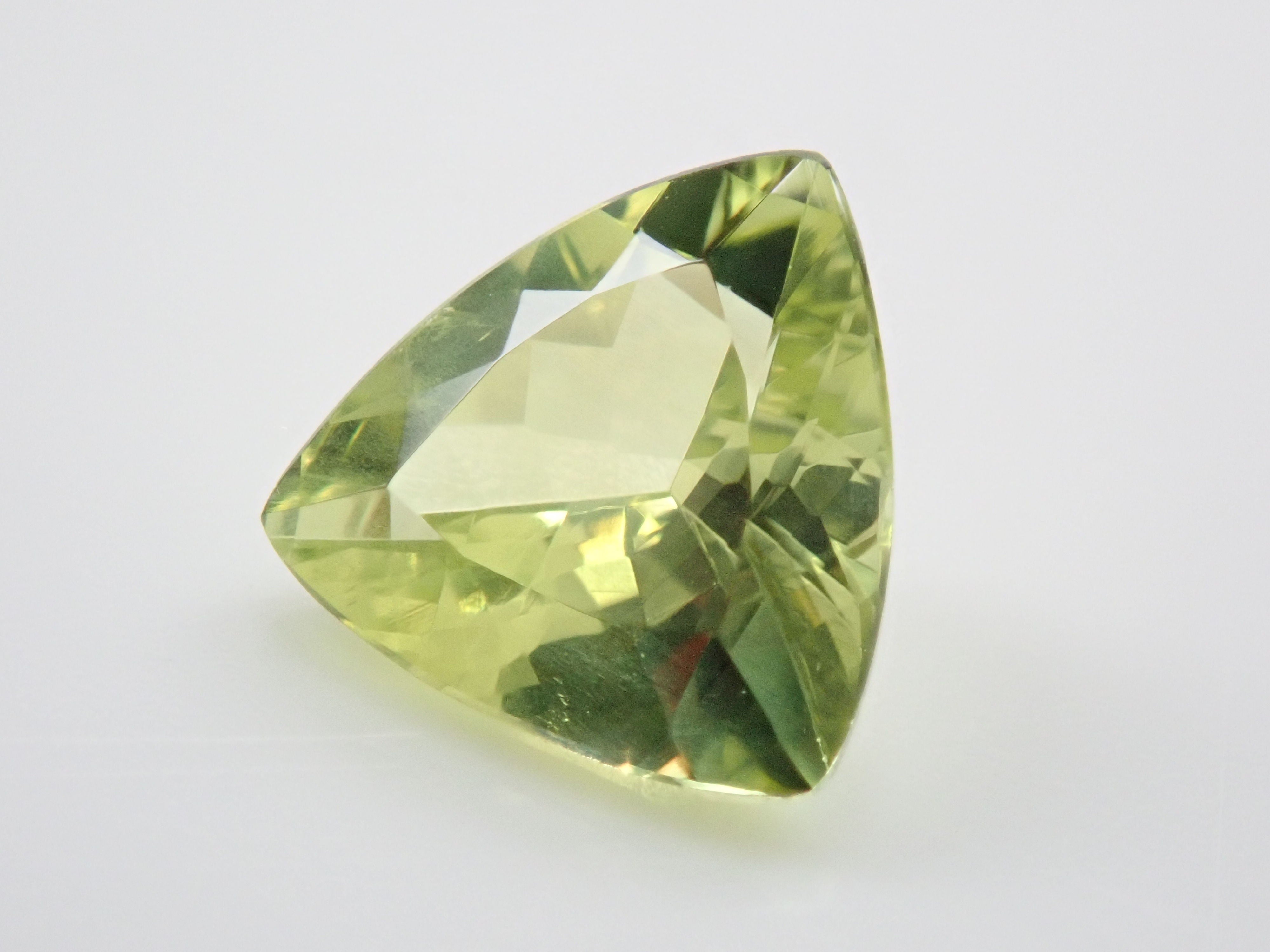 Parrot chrysoberyl 0.752ct loose