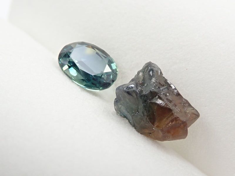 Green sapphire loose 1.513ct, raw stone 2.899ct