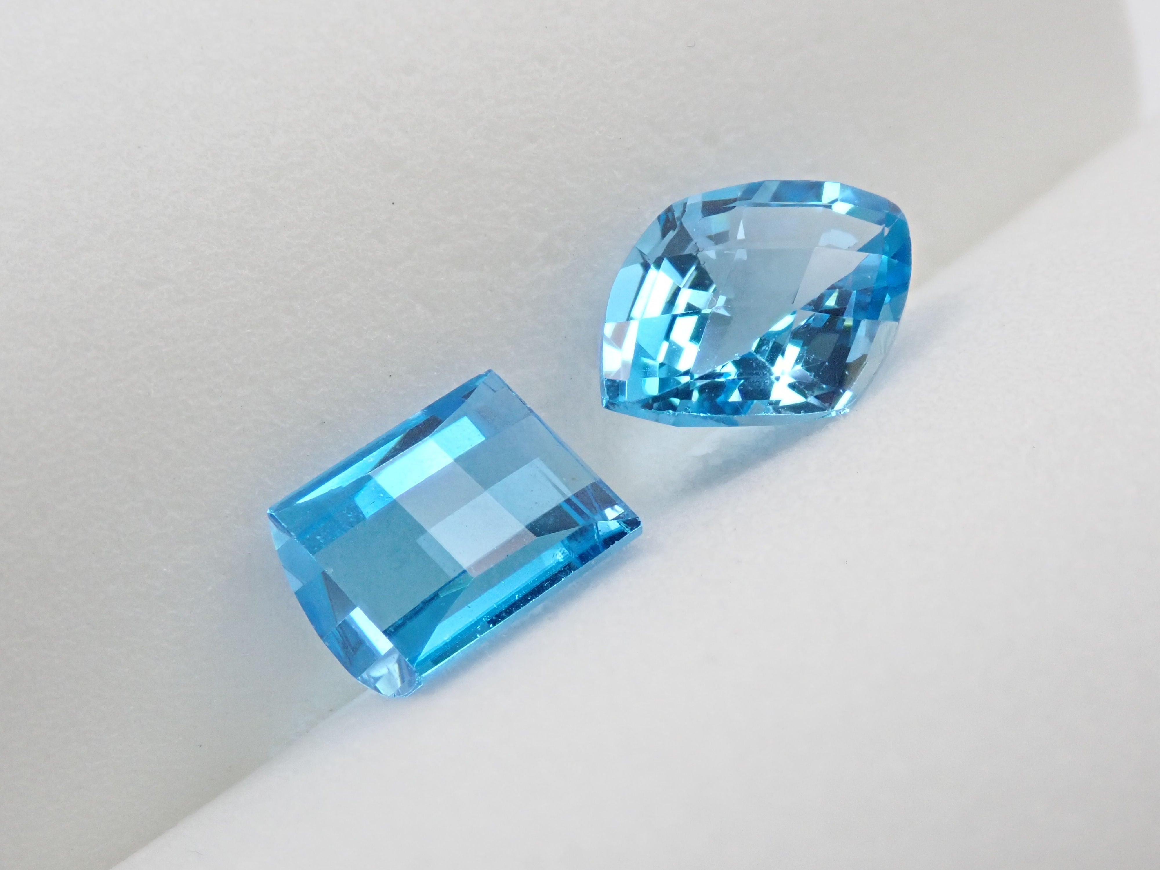 Swiss blue topaz 4.057ct loose