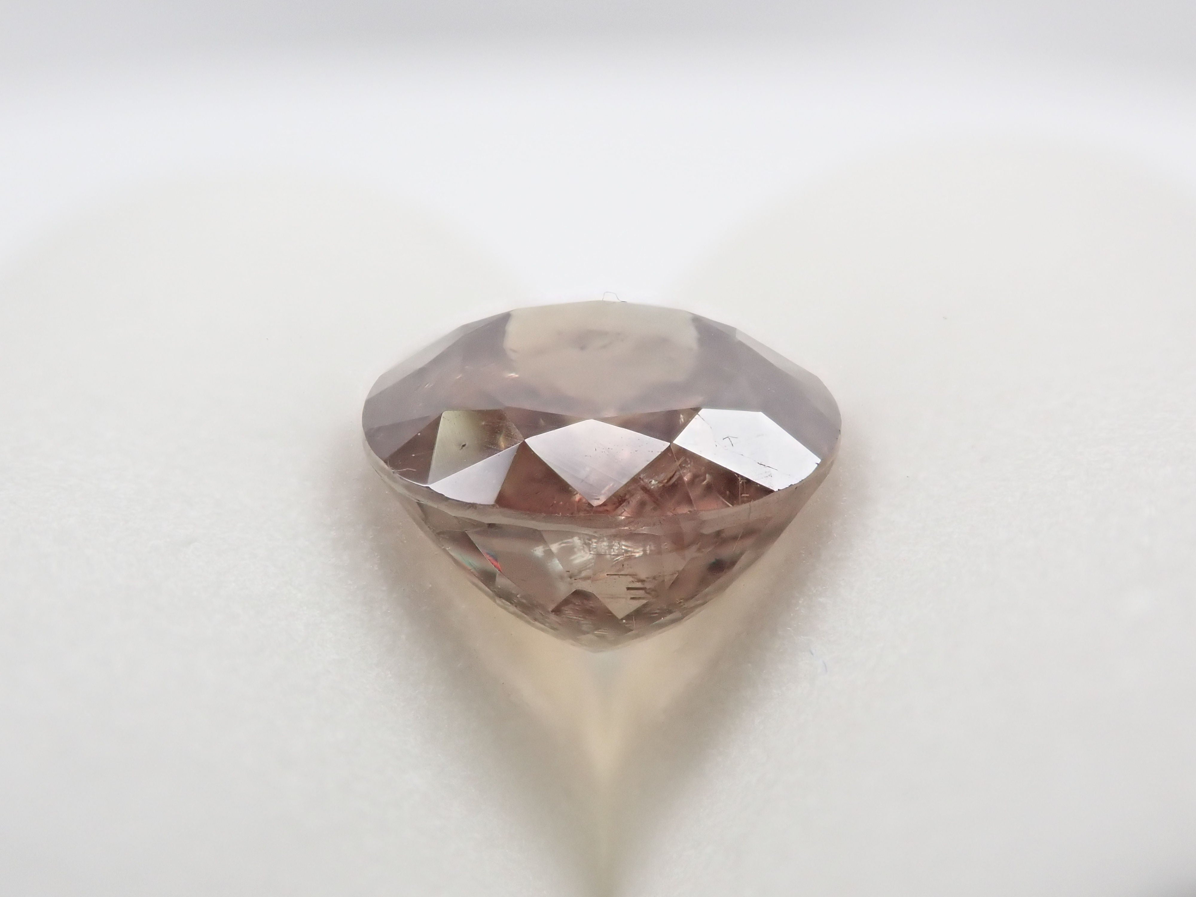 Color change diamond spore 7.960ct loose