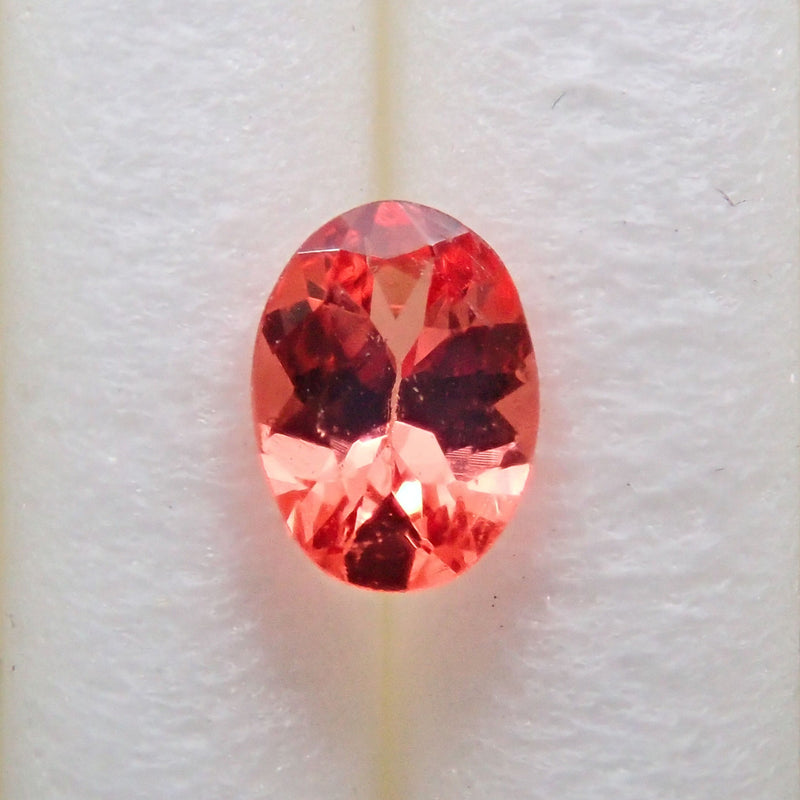 尖晶石 0.149 克拉裸石（橘色）