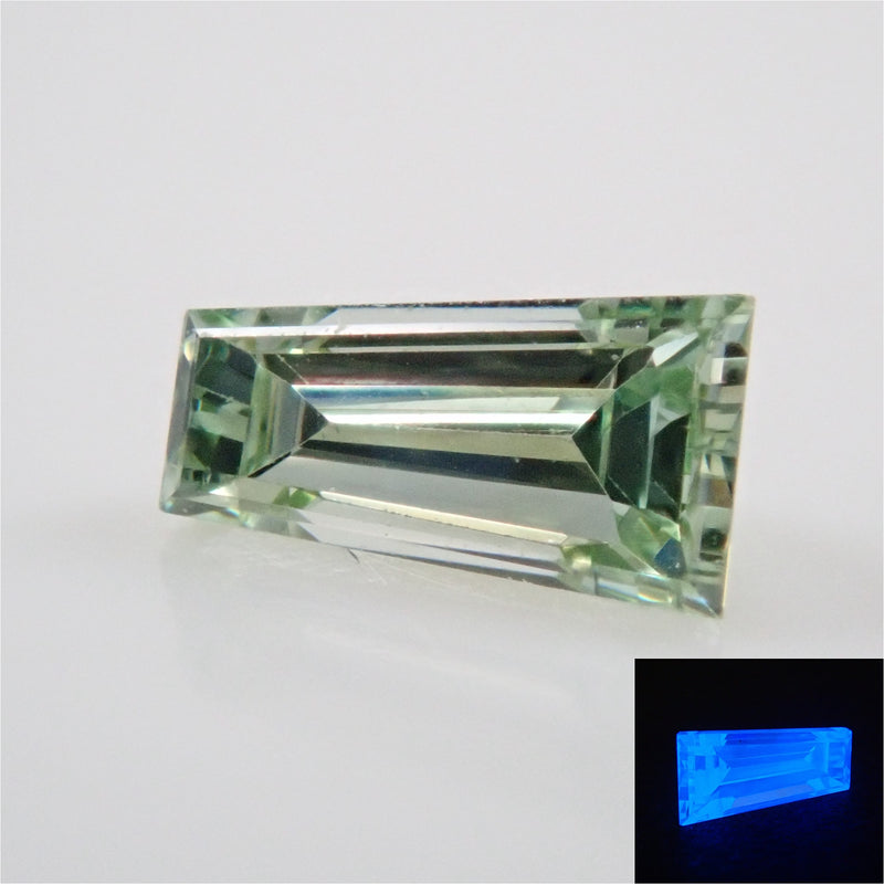 Mint green diamond (treatment) 0.172ct loose (VS class equivalent, tapered cut)