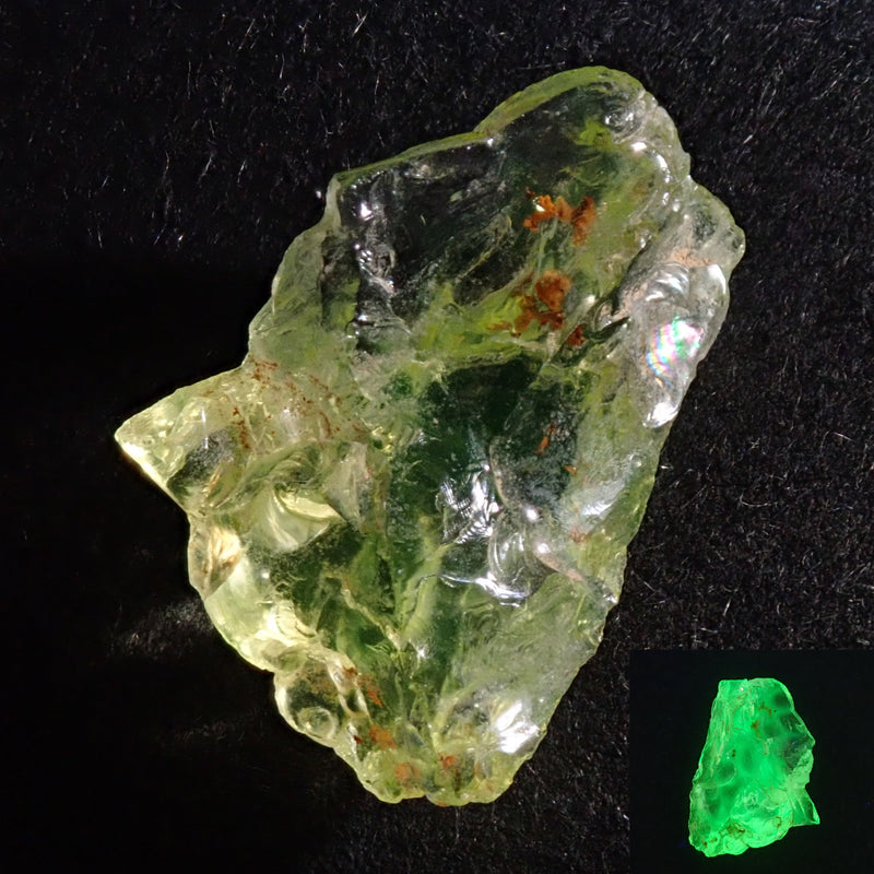 Hyalite Opal 2.760ct rough stone
