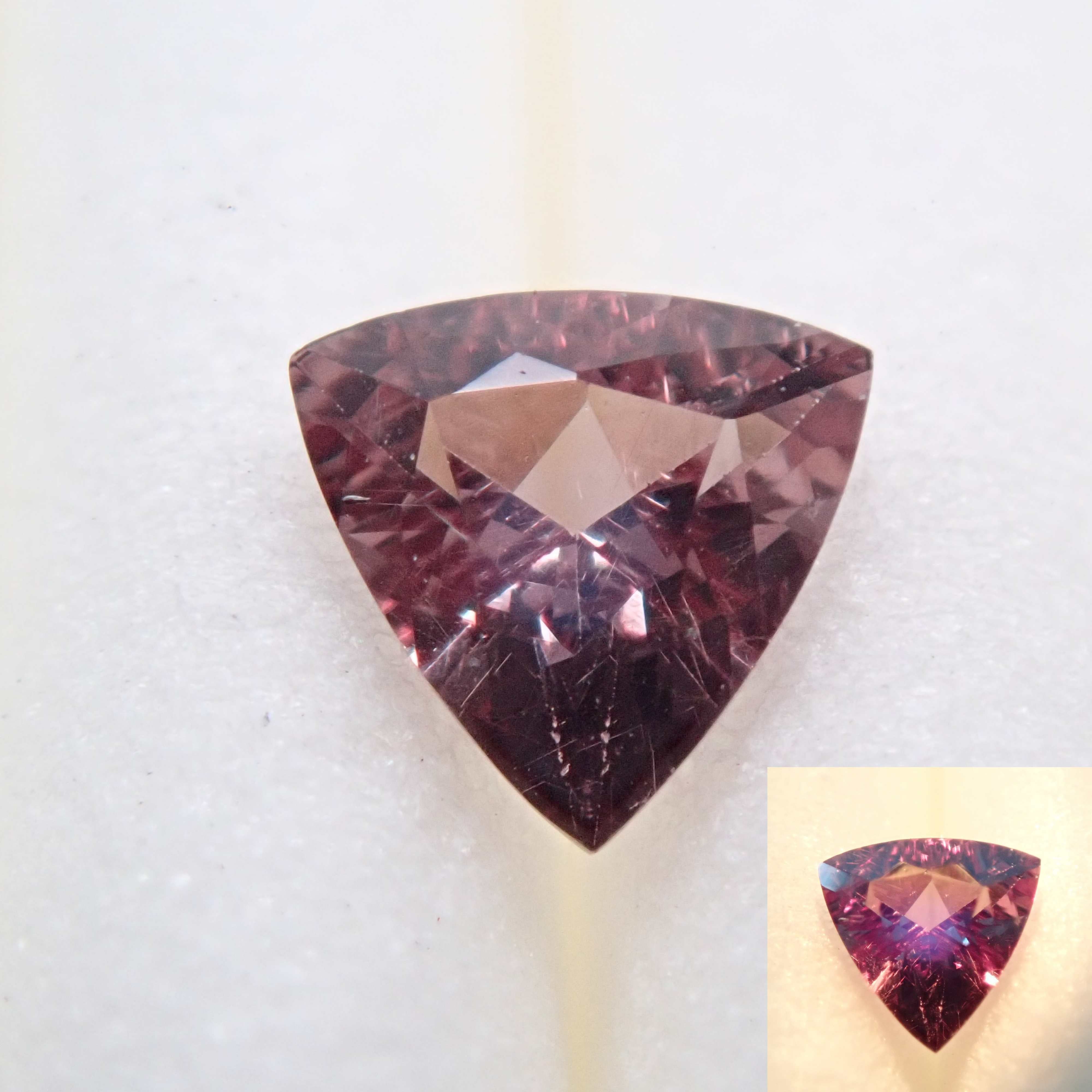 Color change garnet 0.20ct loose