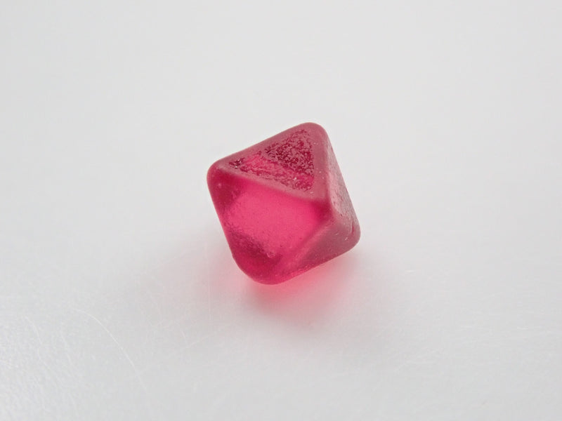Red spinel 0.250ct raw stone