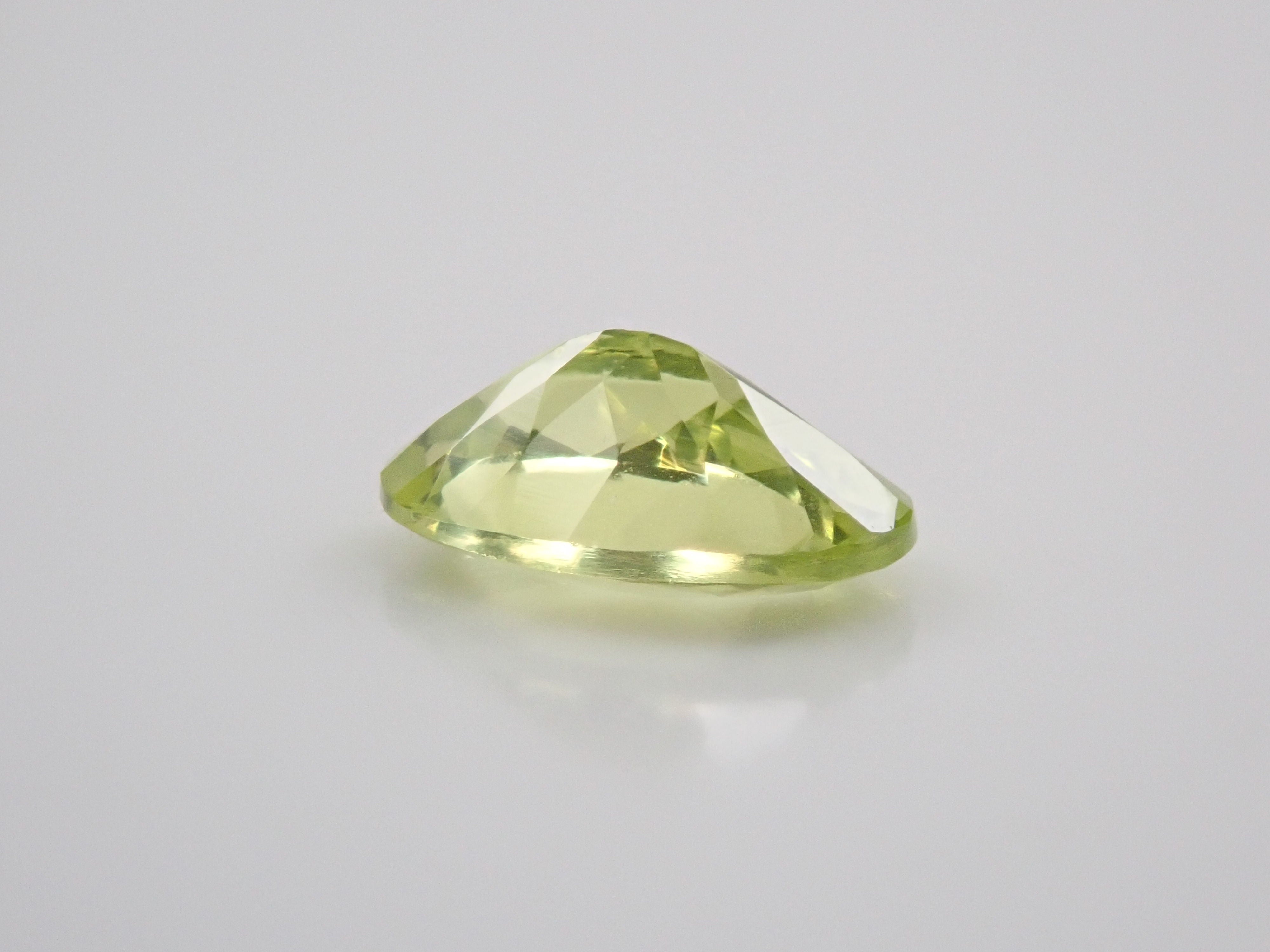 Parrot chrysoberyl 0.482ct loose