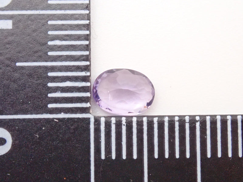 紫色方柱石 0.44 克拉裸石
