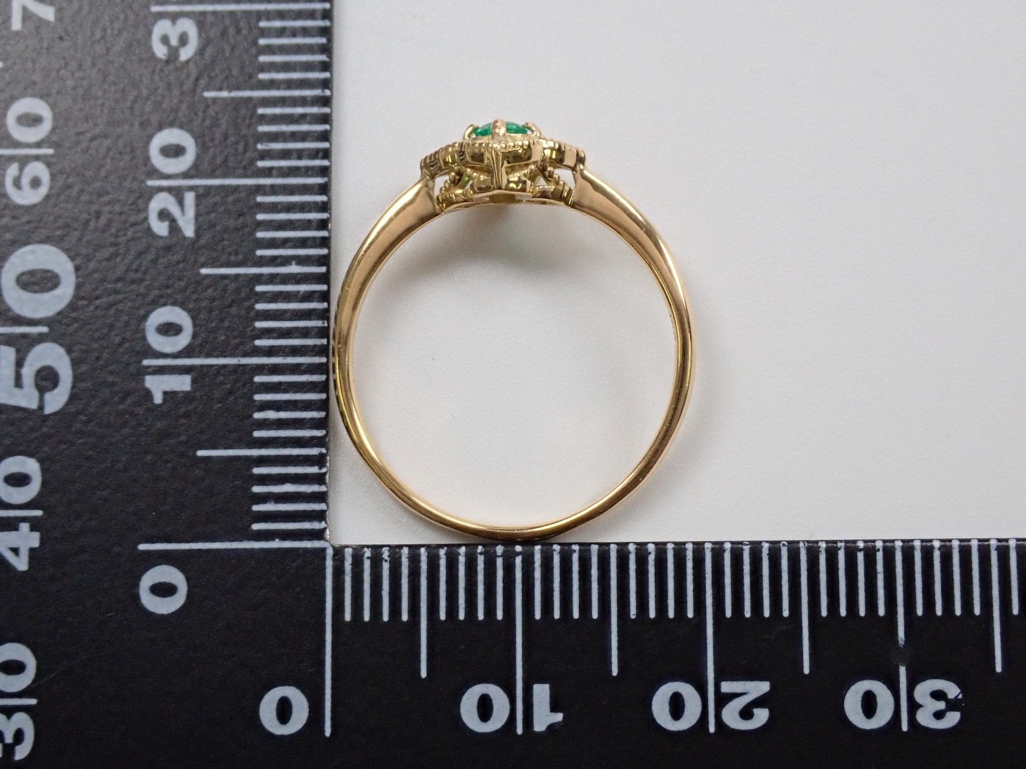 K18エメラルド0.089ct リング - KARATZ STORE｜カラッツSTORE