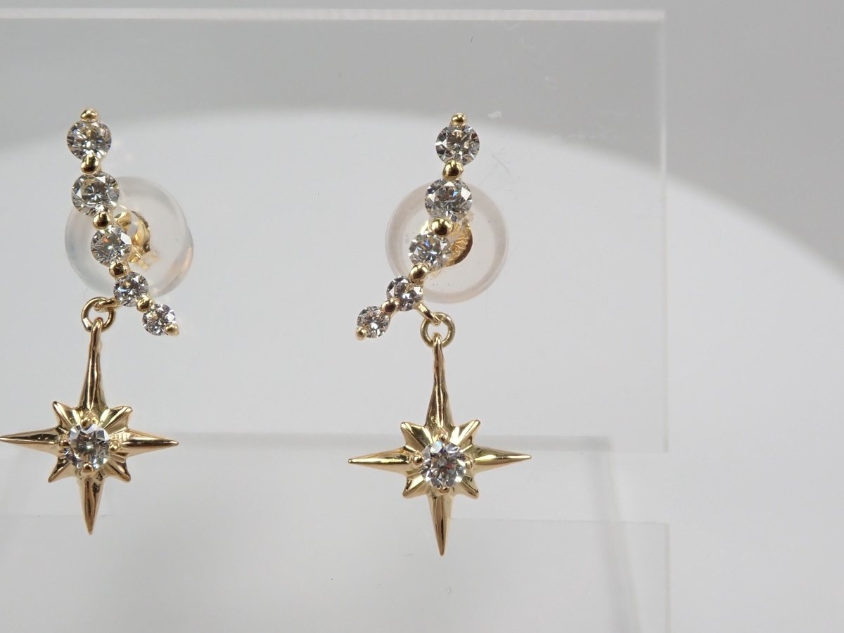 K18ダイヤモンド0.30ct ピアス - カラッツSTORE