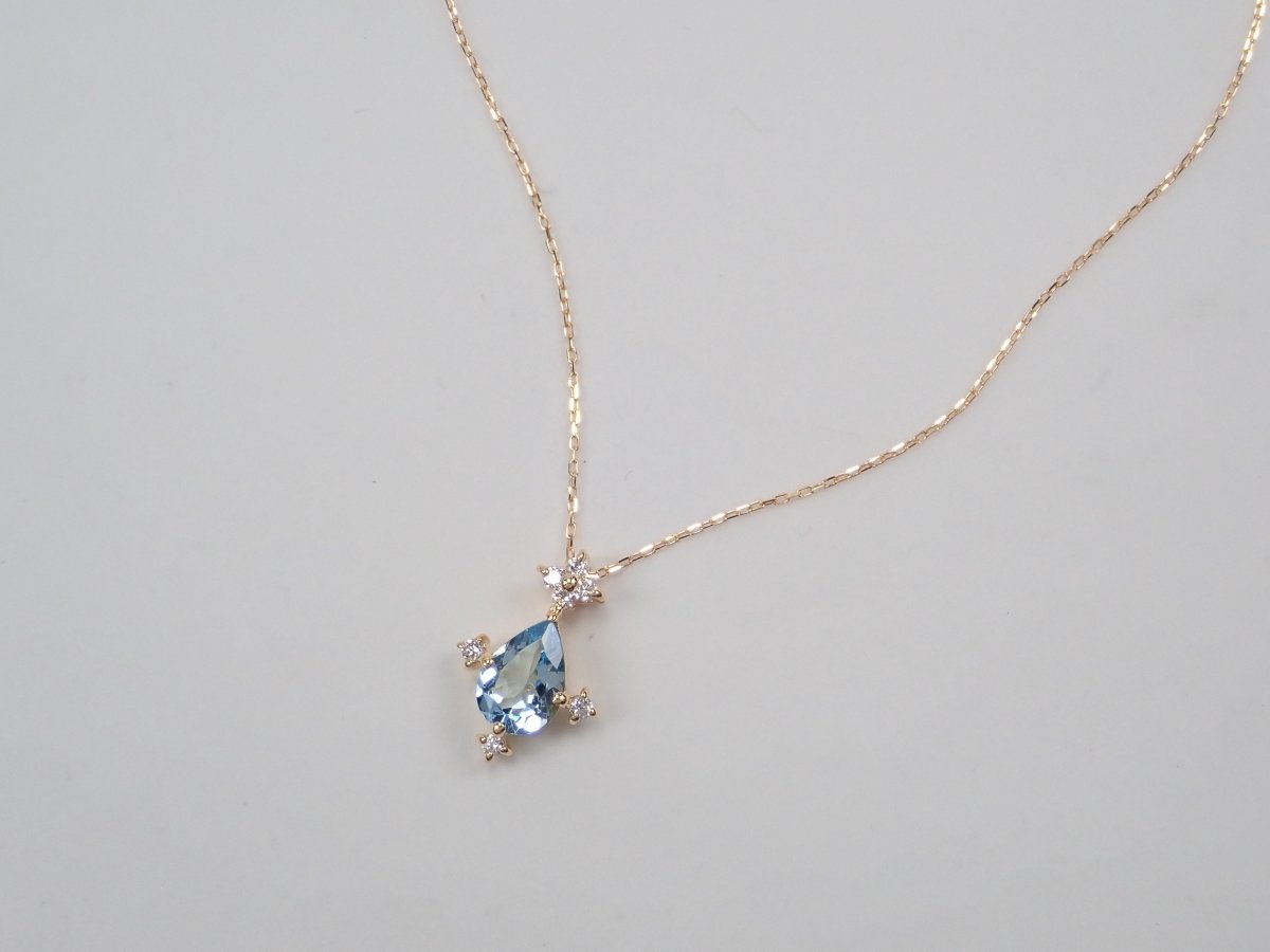 K18アクアマリン0.45ct ペンダント（ネックレス） - カラッツSTORE