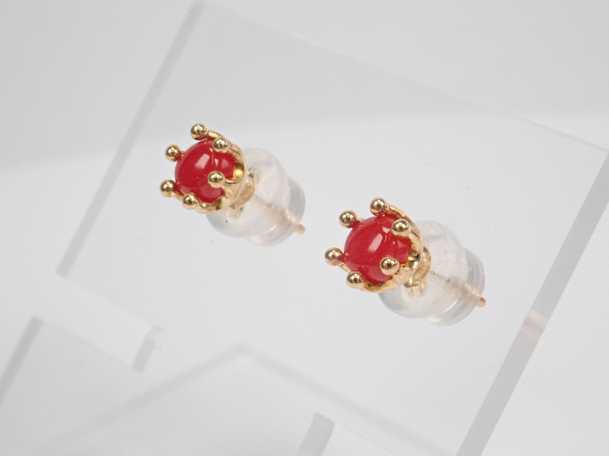 K18血赤珊瑚0.47ct ピアス - KARATZ STORE｜カラッツSTORE