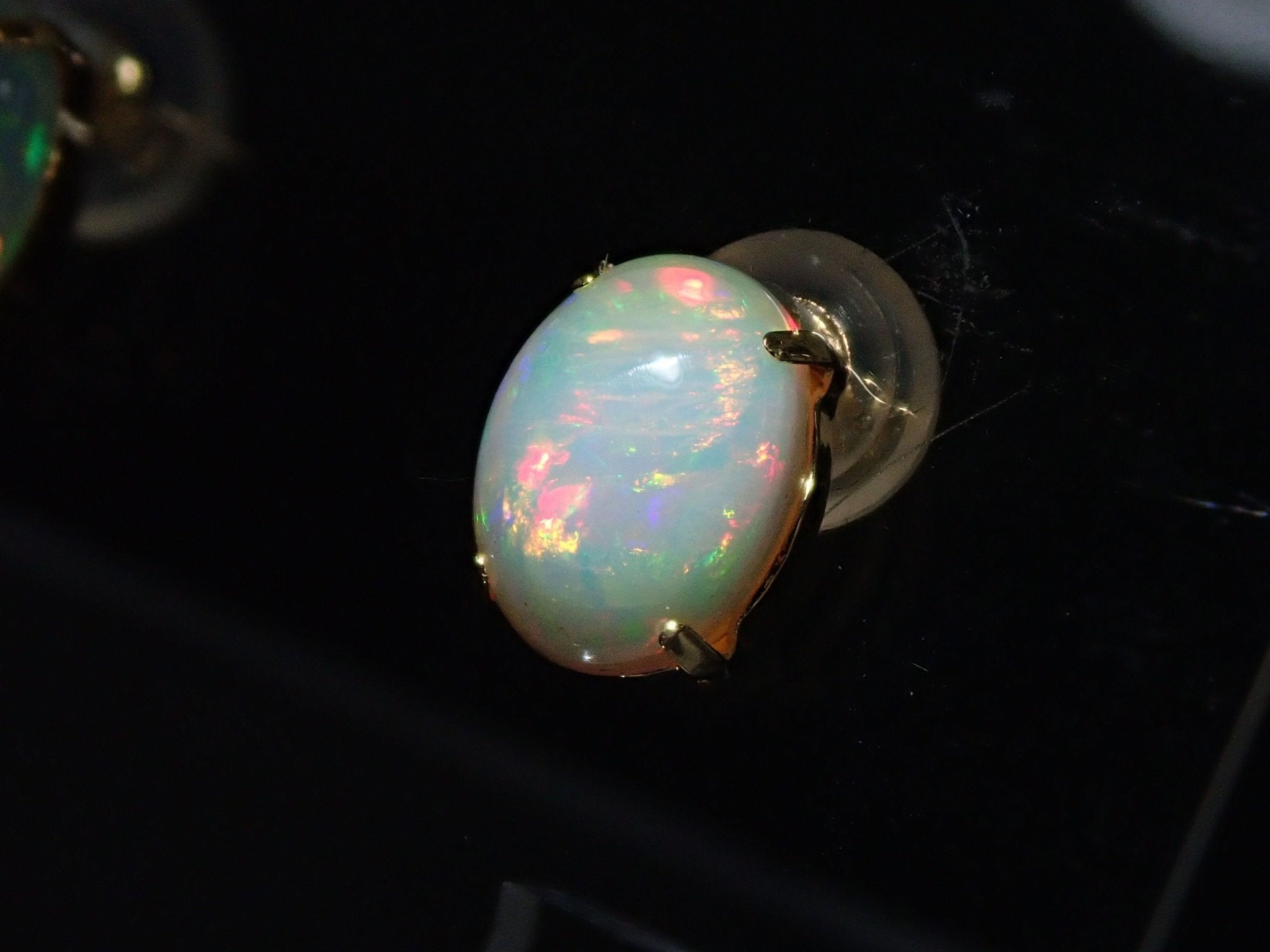 K18オパール0.50ct / 0.50ct ピアス - KARATZ STORE｜カラッツSTORE