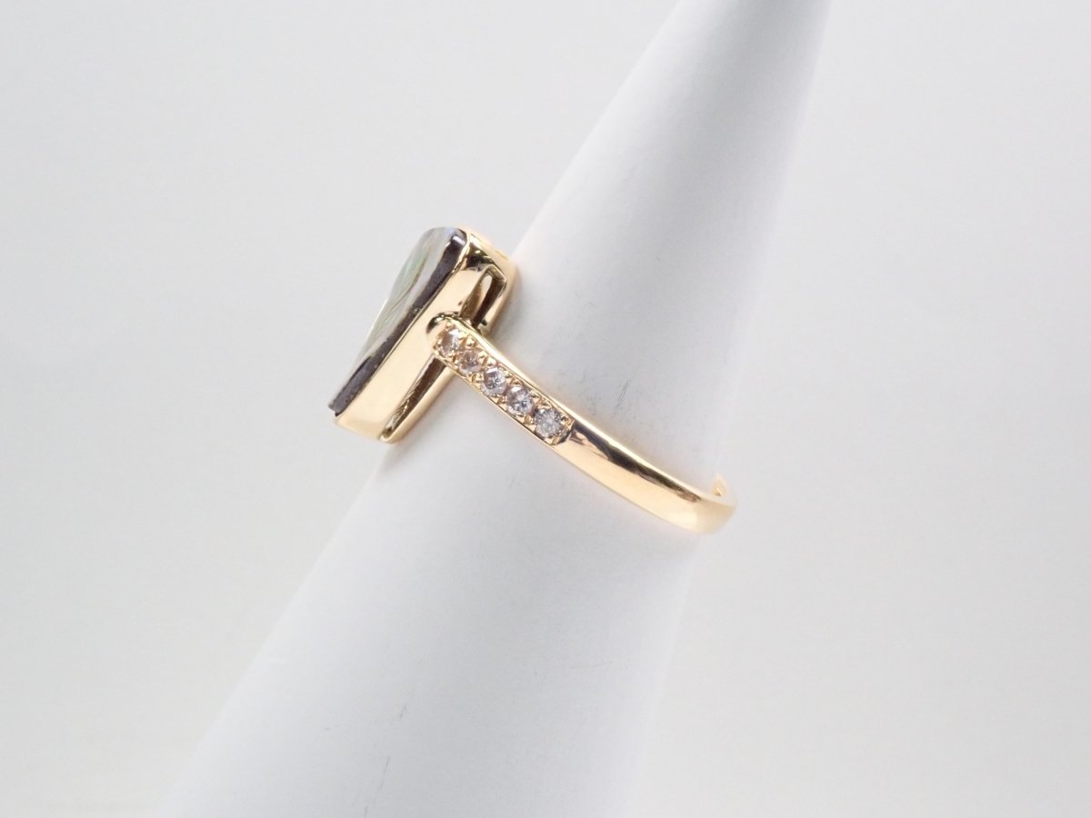 【カラフリ】K18ボルダーオパール3.290ct・ダイヤモンドリング - カラッツSTORE