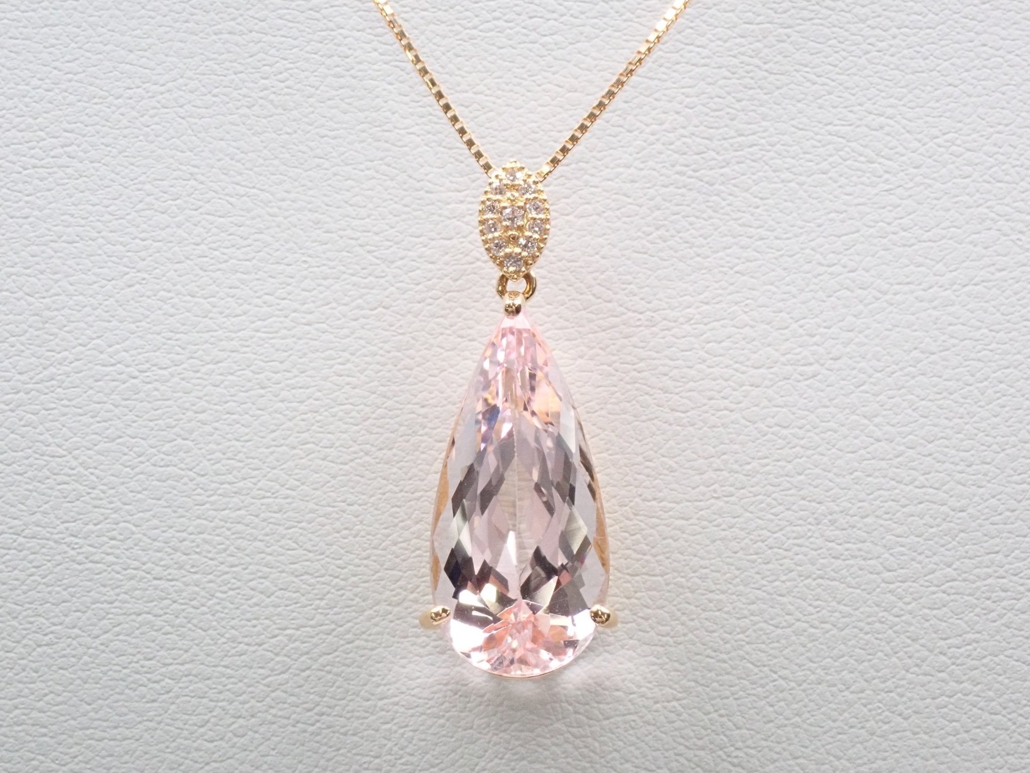 K18モルガナイト8.25ct ペンダント（ネックレス） - KARATZ STORE｜カラッツSTORE