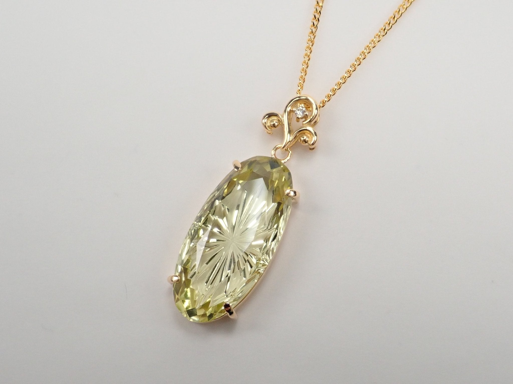 K18レモンクォーツ9.791ct ・ダイヤモンドペンダント（甲州貴石切子） - KARATZ STORE｜カラッツSTORE