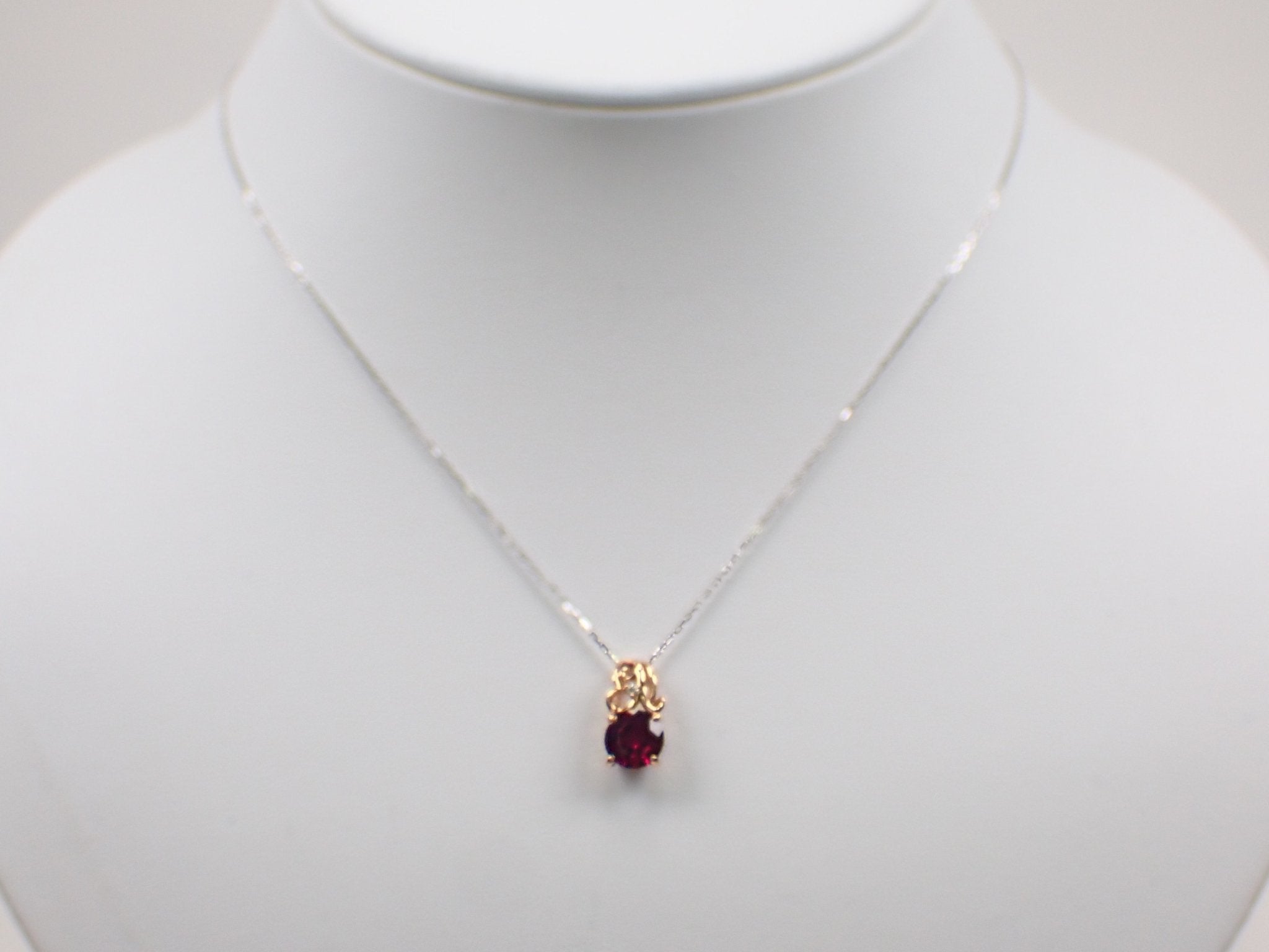 K18PGロードライトガーネット1.48ct ペンダント（ダンデライオンカット） - KARATZ STORE｜カラッツSTORE