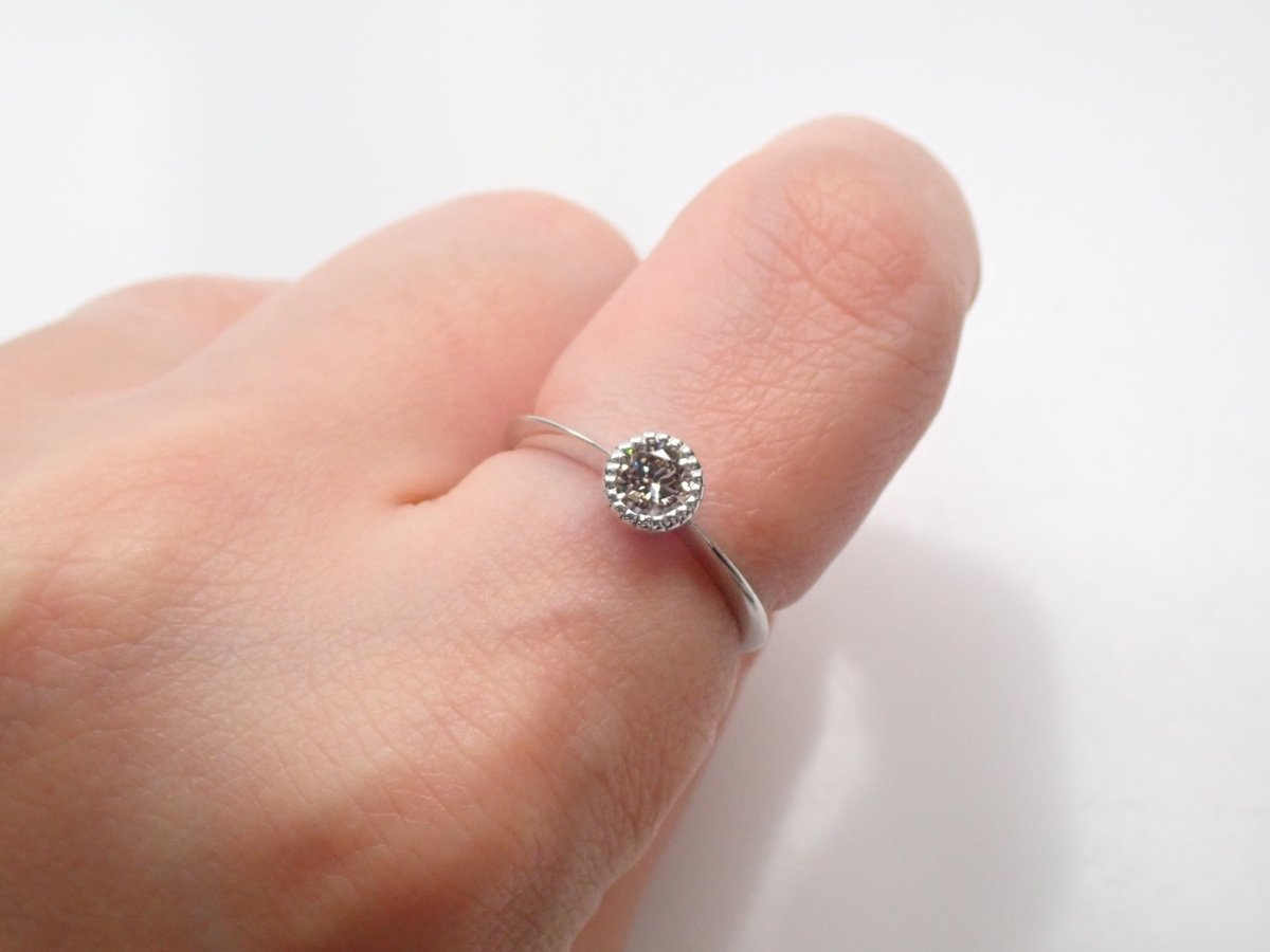 【カラフリ】K18WGダイヤモンド0.35ct ング - カラッツSTORE