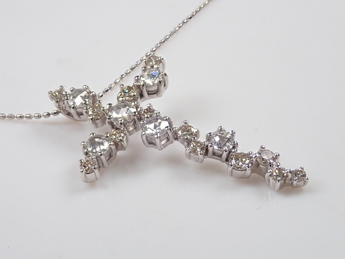 【カラフリ】K18WGダイヤモンド0.50ct ペンダント（ネックレス） - カラッツSTORE