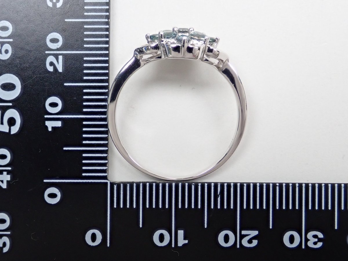 【カラフリ】K18WGアレキサンドライト0.63ct リング - カラッツSTORE